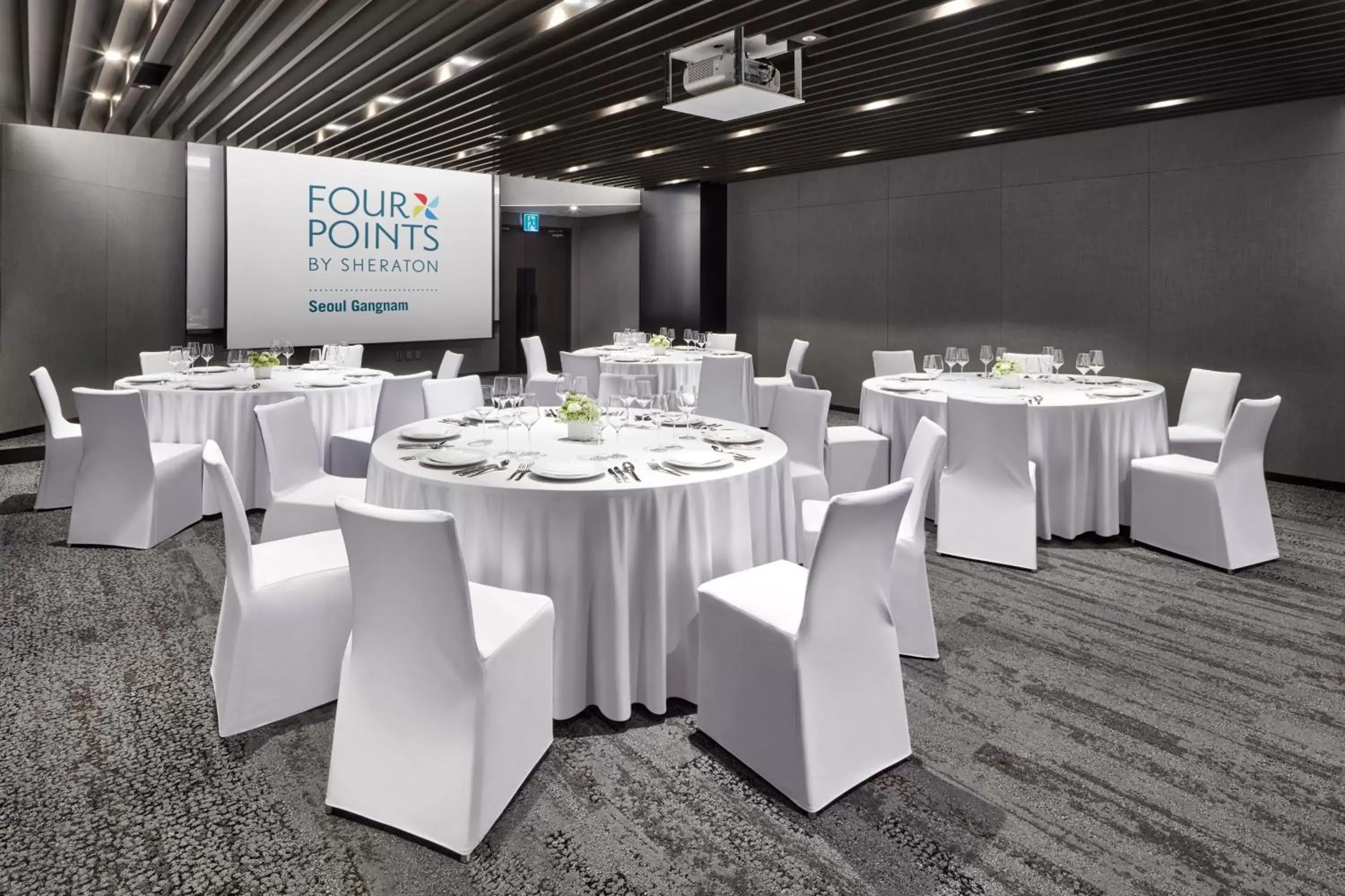 Meeting/conference room in Four Points by Sheraton Seoul Gangnam