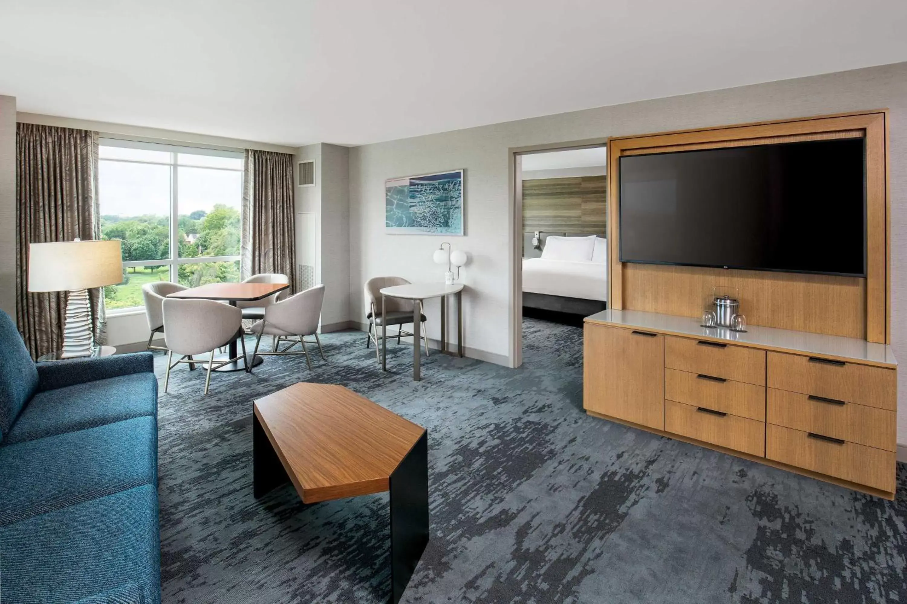 Photo of the whole room, TV/Entertainment Center in The Westin Annapolis