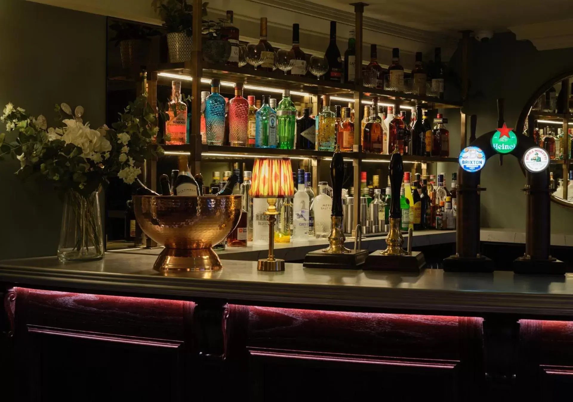 Lounge or bar, Lounge/Bar in Stanwell House