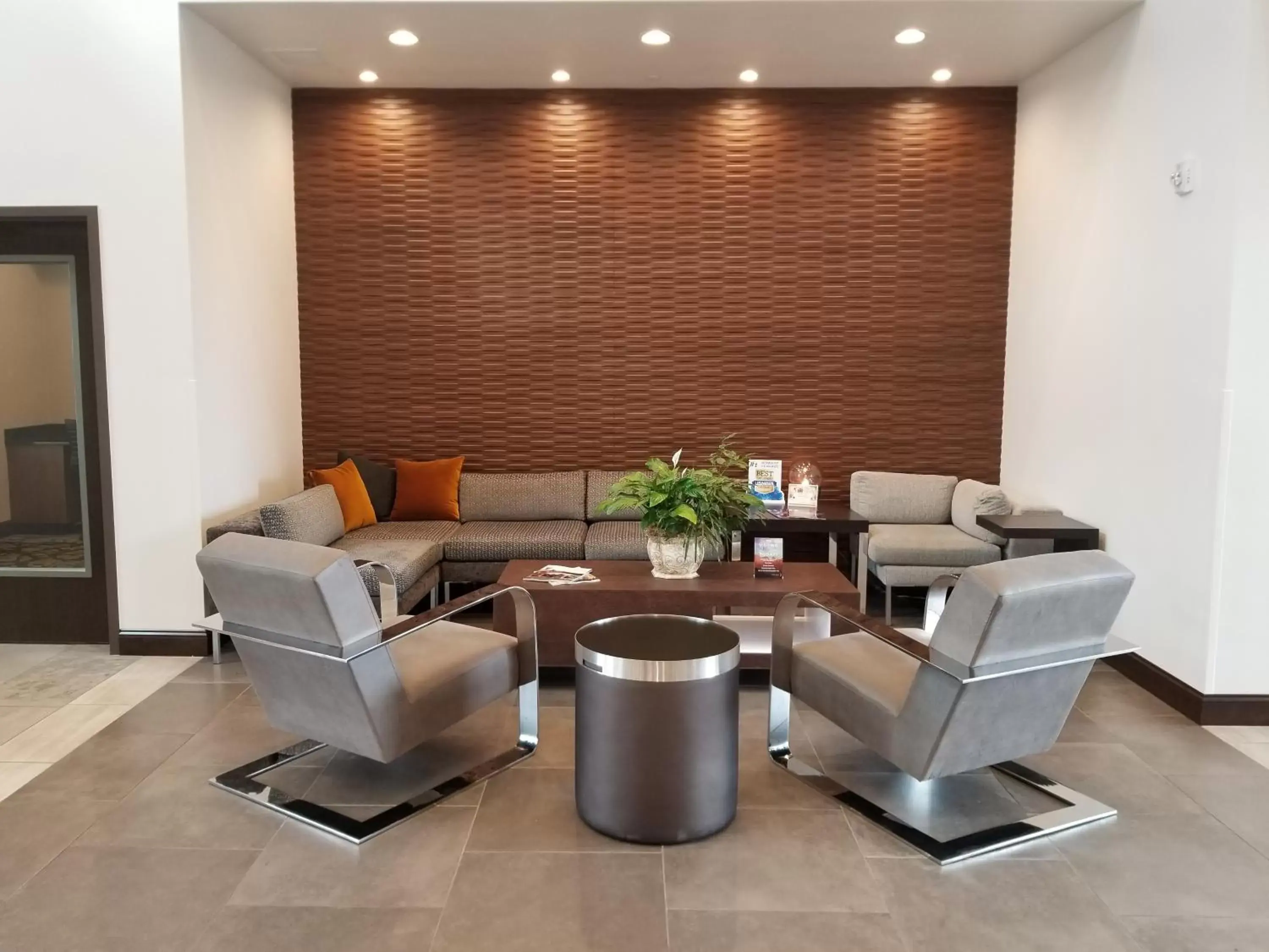 Lobby or reception in Wingate by Wyndham Hurricane Zion National Park Lobby or reception in Wingate by Wyndham Hurricane Zion National Park