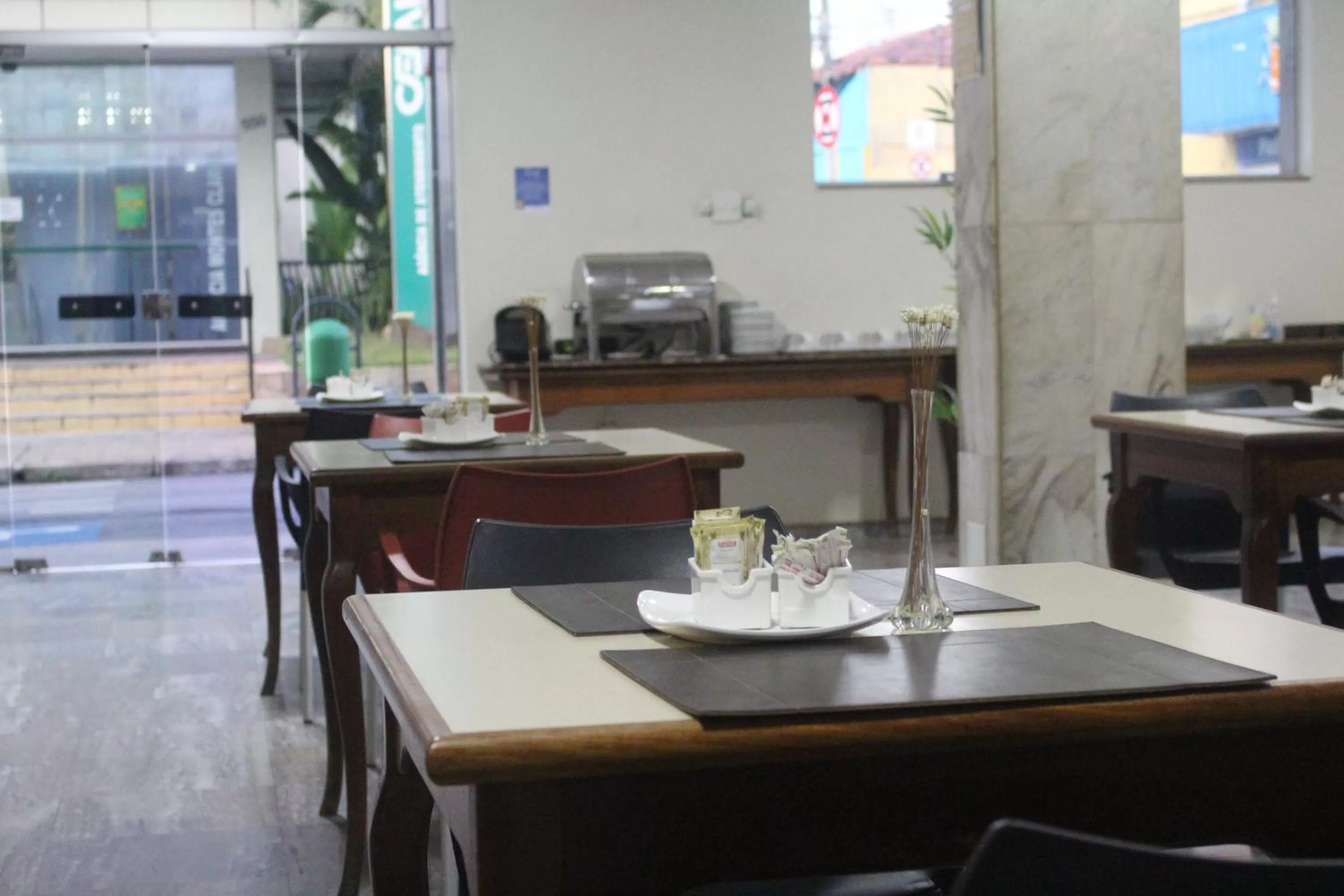 Restaurant/places to eat in Hotel Oscar Blue Montes Claros