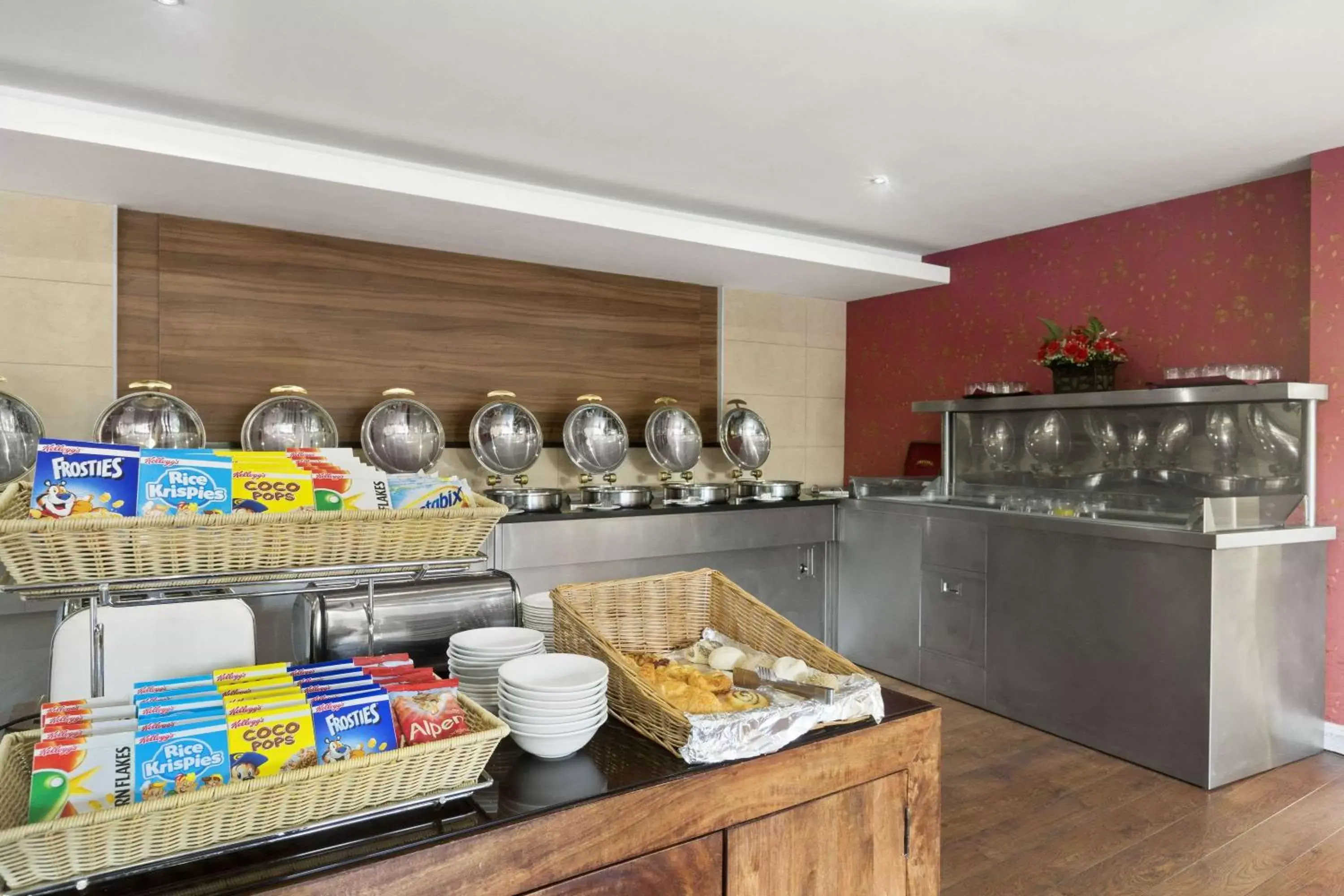 Restaurant/places to eat in Ramada Birmingham Oldbury M5 J2 Restaurant/places to eat in Ramada Birmingham Oldbury M5 J2