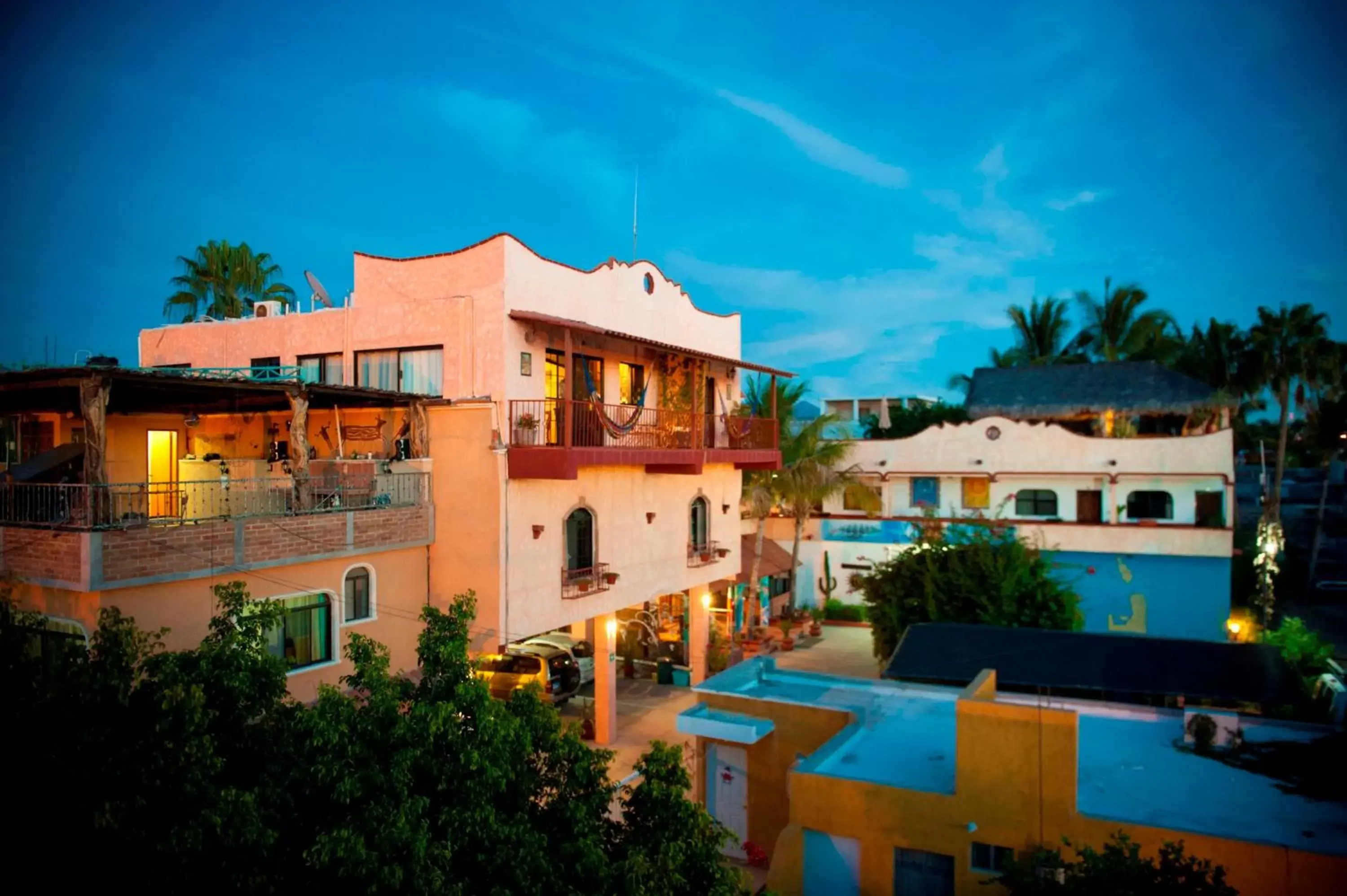 Facade/entrance, Property Building in Hotel Posada Luna Sol