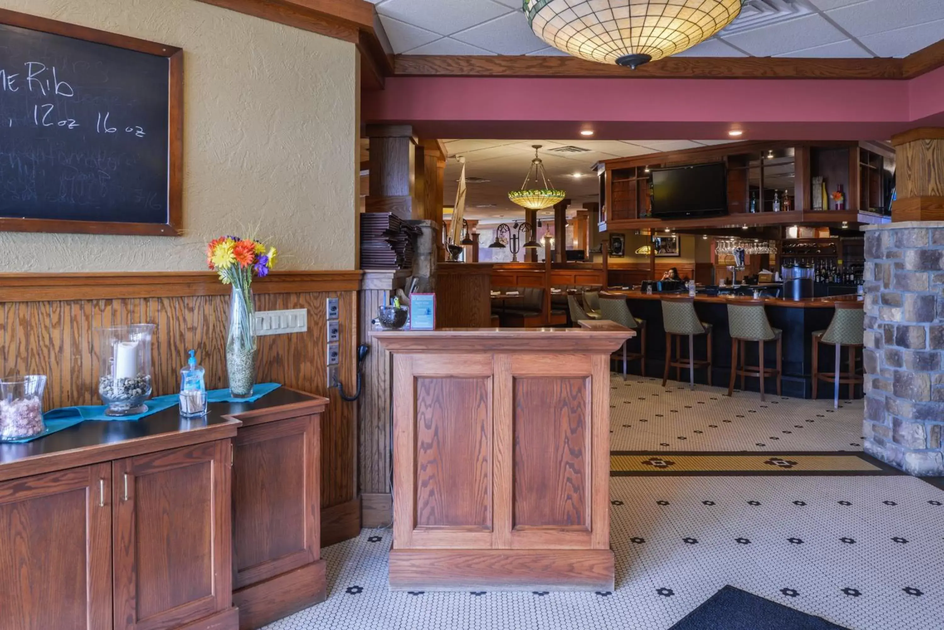 Restaurant/places to eat, Lounge/Bar in Best Western Kelly Inn - Yankton