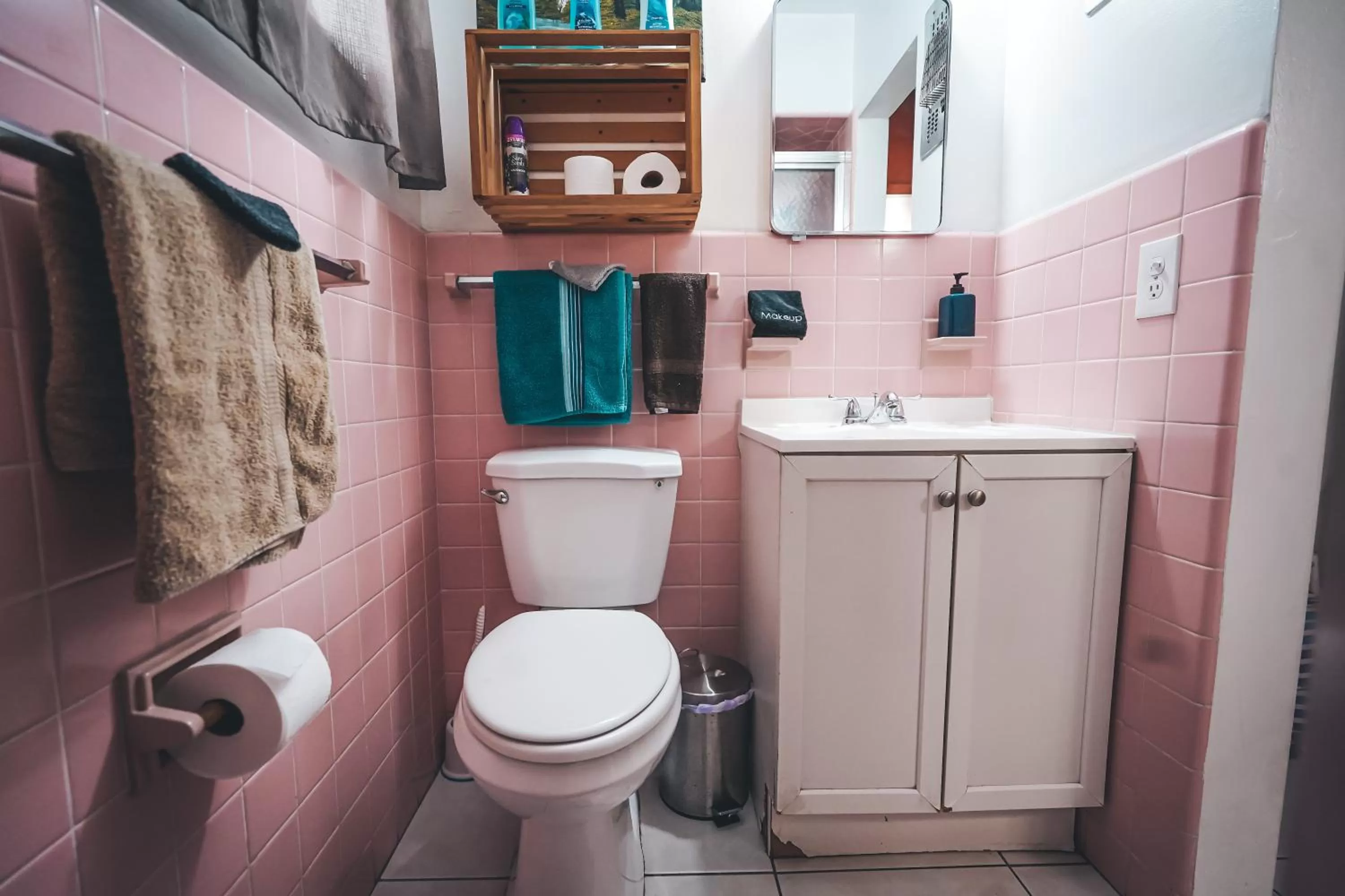 Bathroom in Hollywood Light Haven Lodge