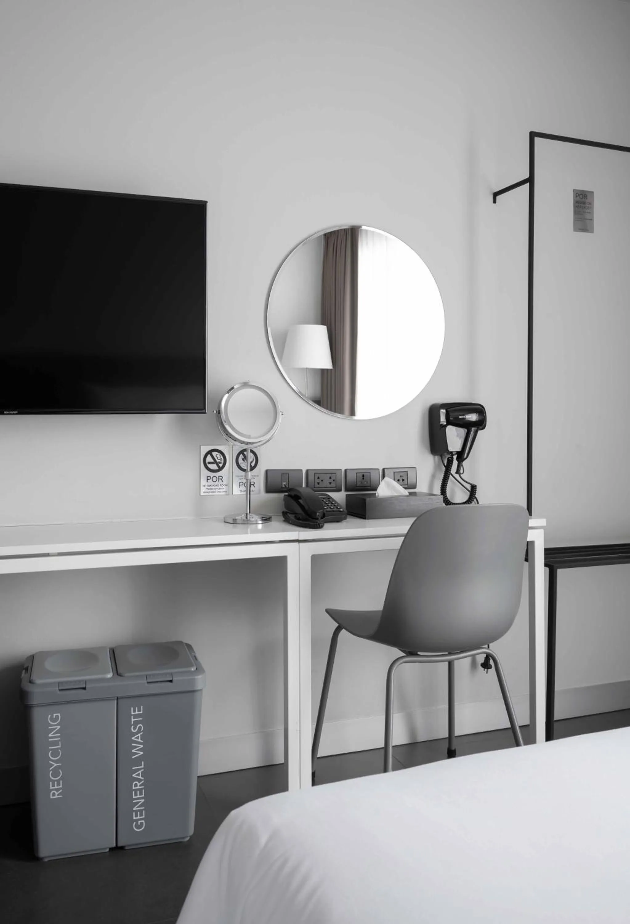 Bedroom in POR Thapae Gate