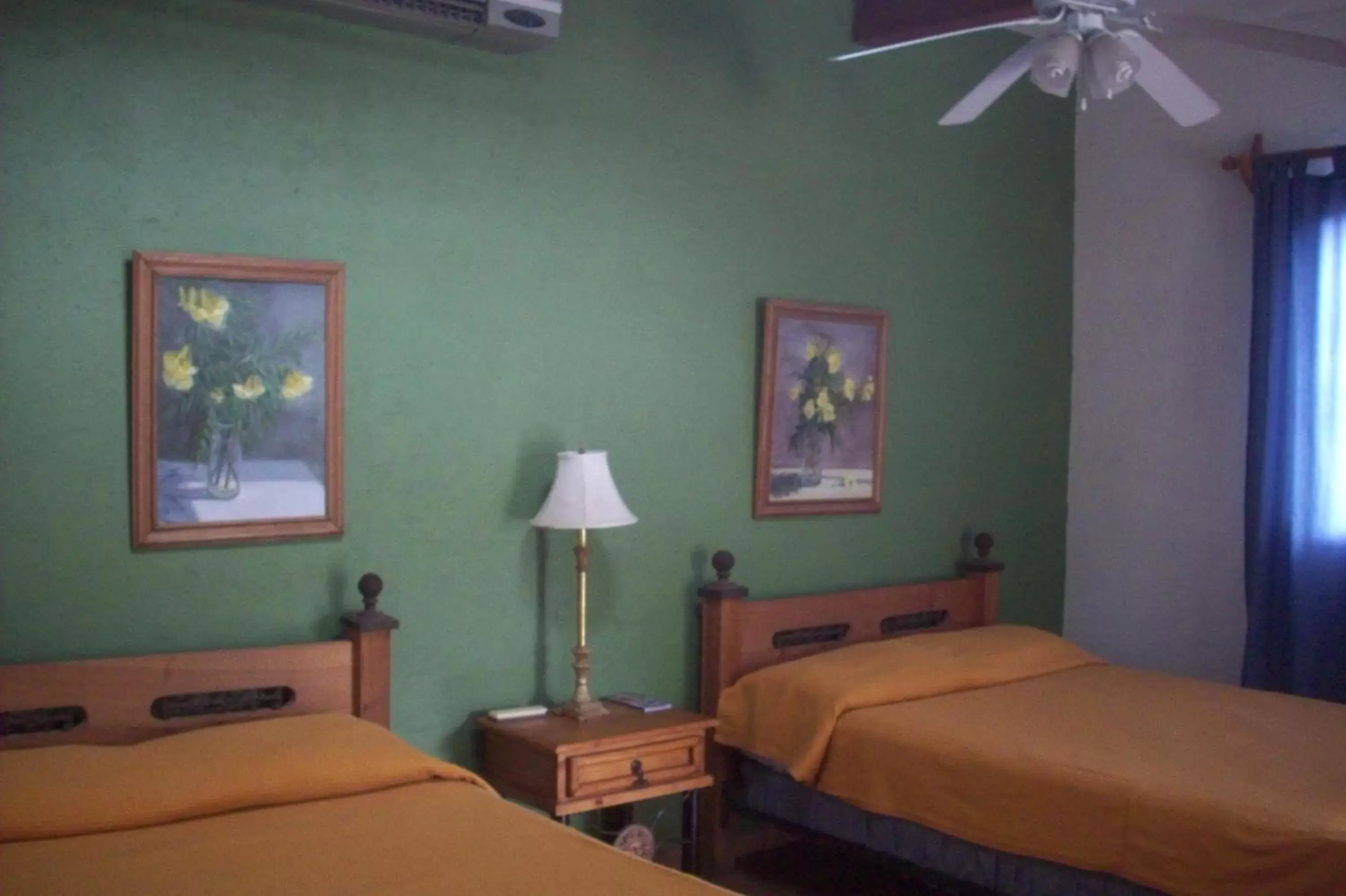 Photo of the whole room, Bed in Casabuena B&B