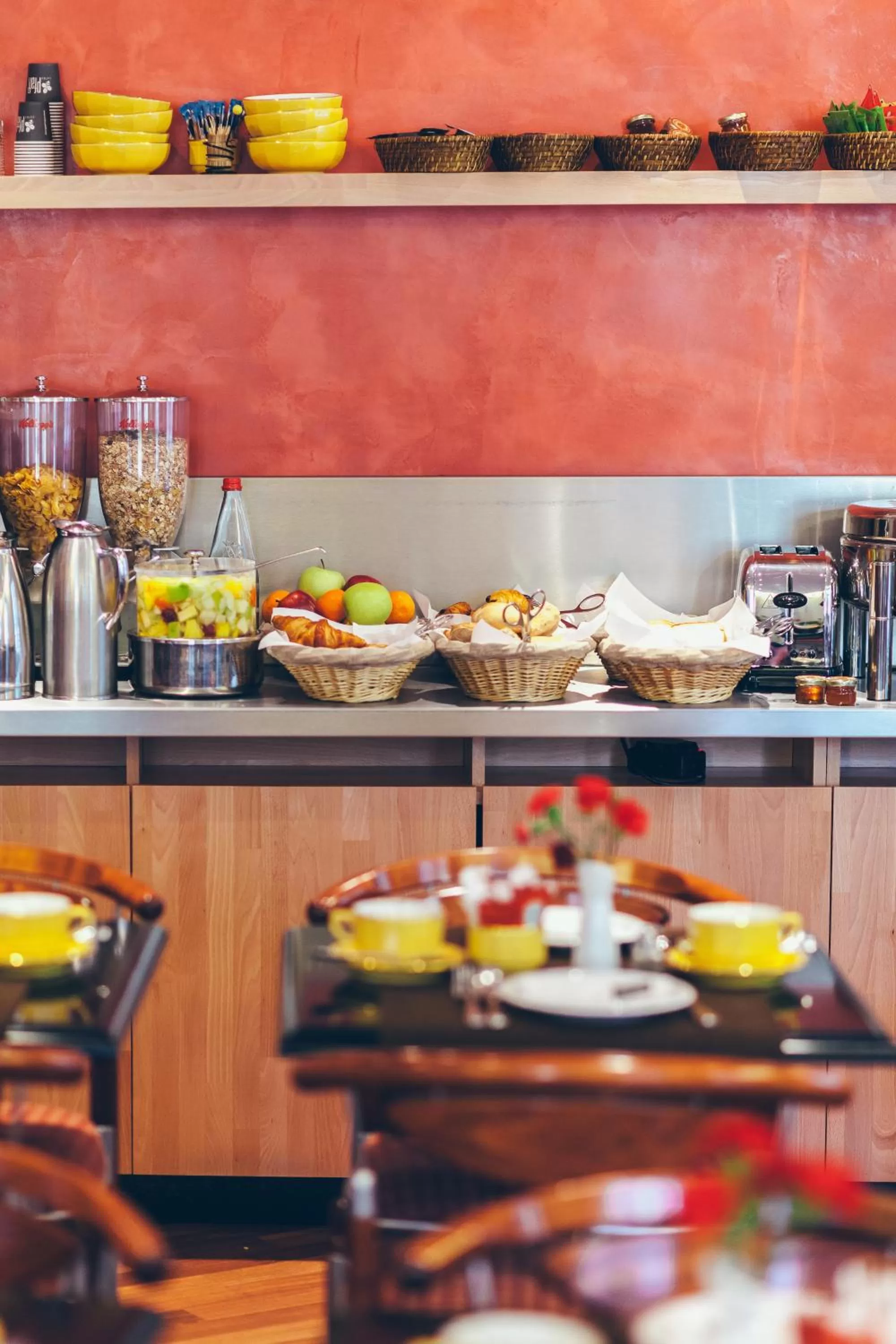 Buffet breakfast in Excelsior Opera