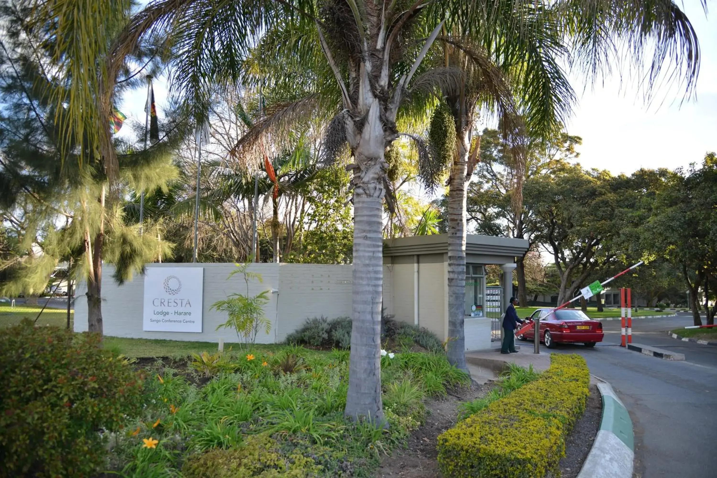 Facade/entrance in Cresta Lodge Harare