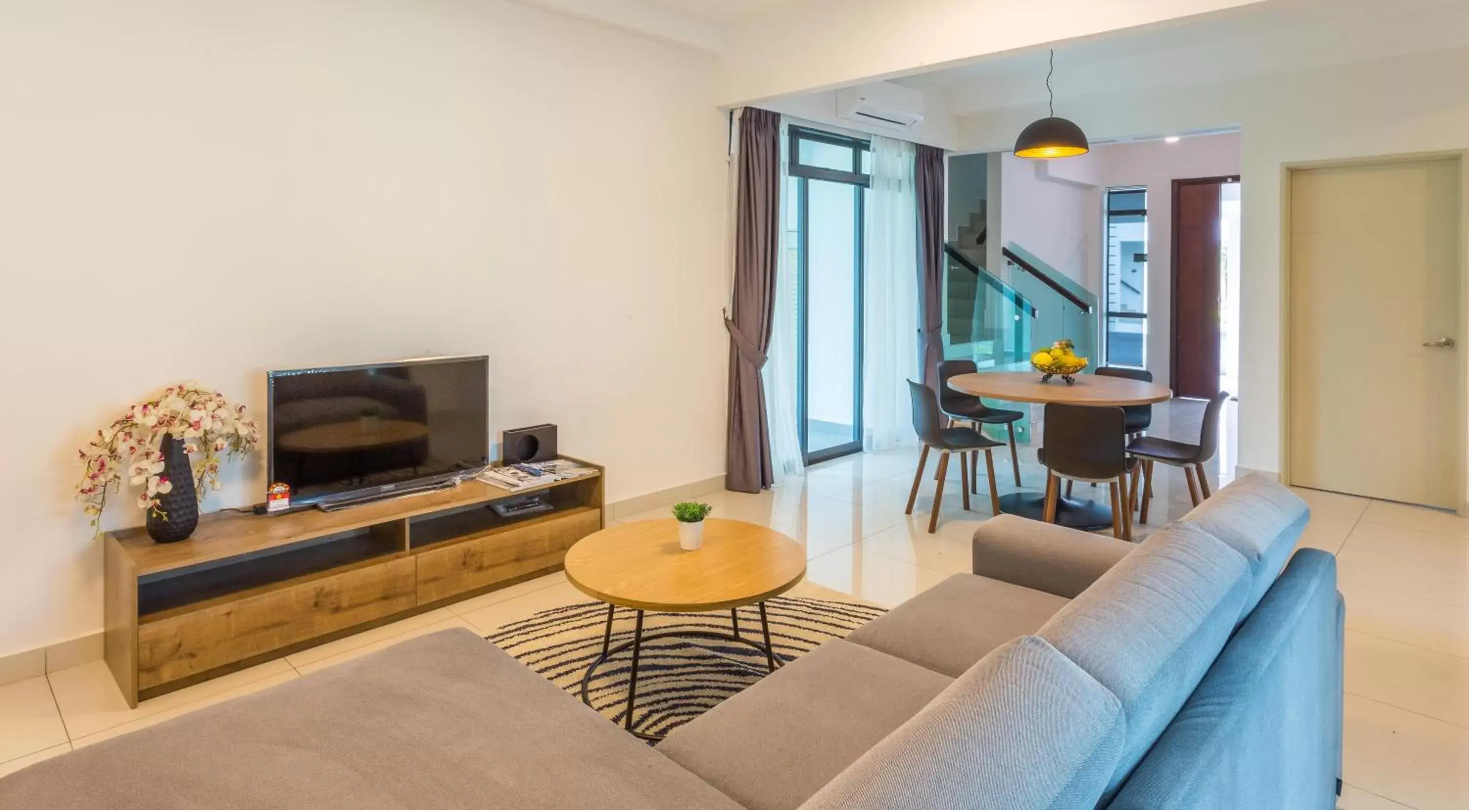 Living room, Seating Area in Meru Suites at Meru Valley Resort