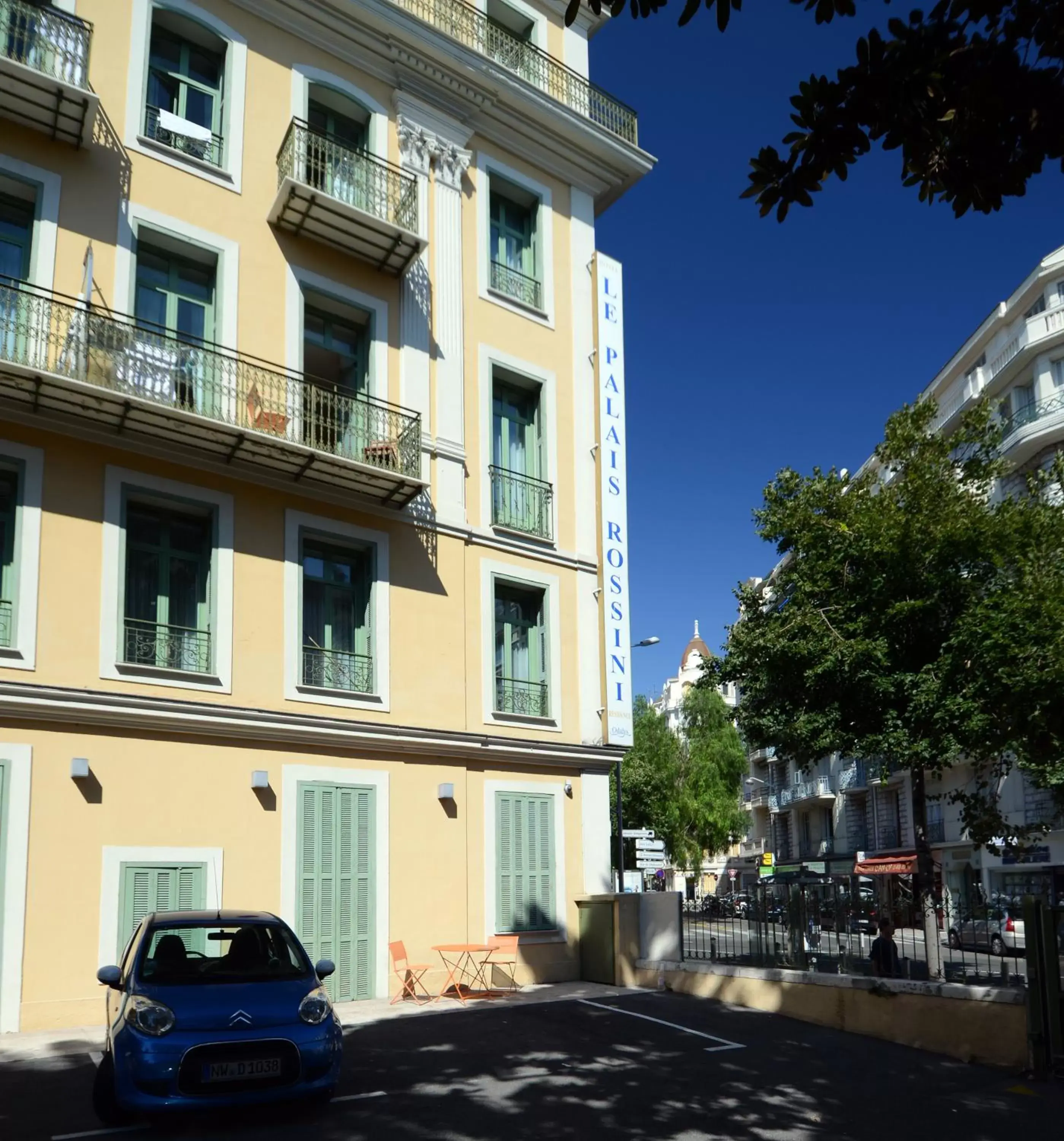 Facade/entrance, Property Building in Odalys City Nice Le Palais Rossini