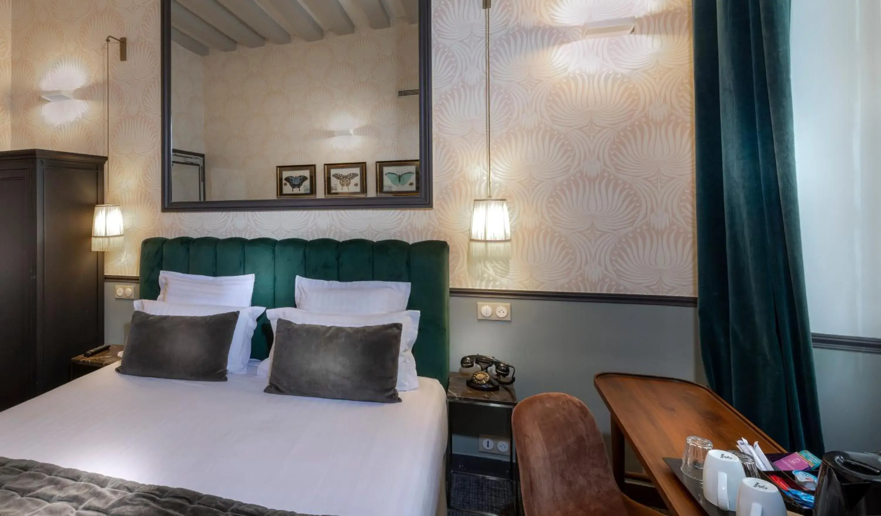 Bedroom, Bed in Dauphine Saint Germain Bedroom, Bed in Dauphine Saint Germain