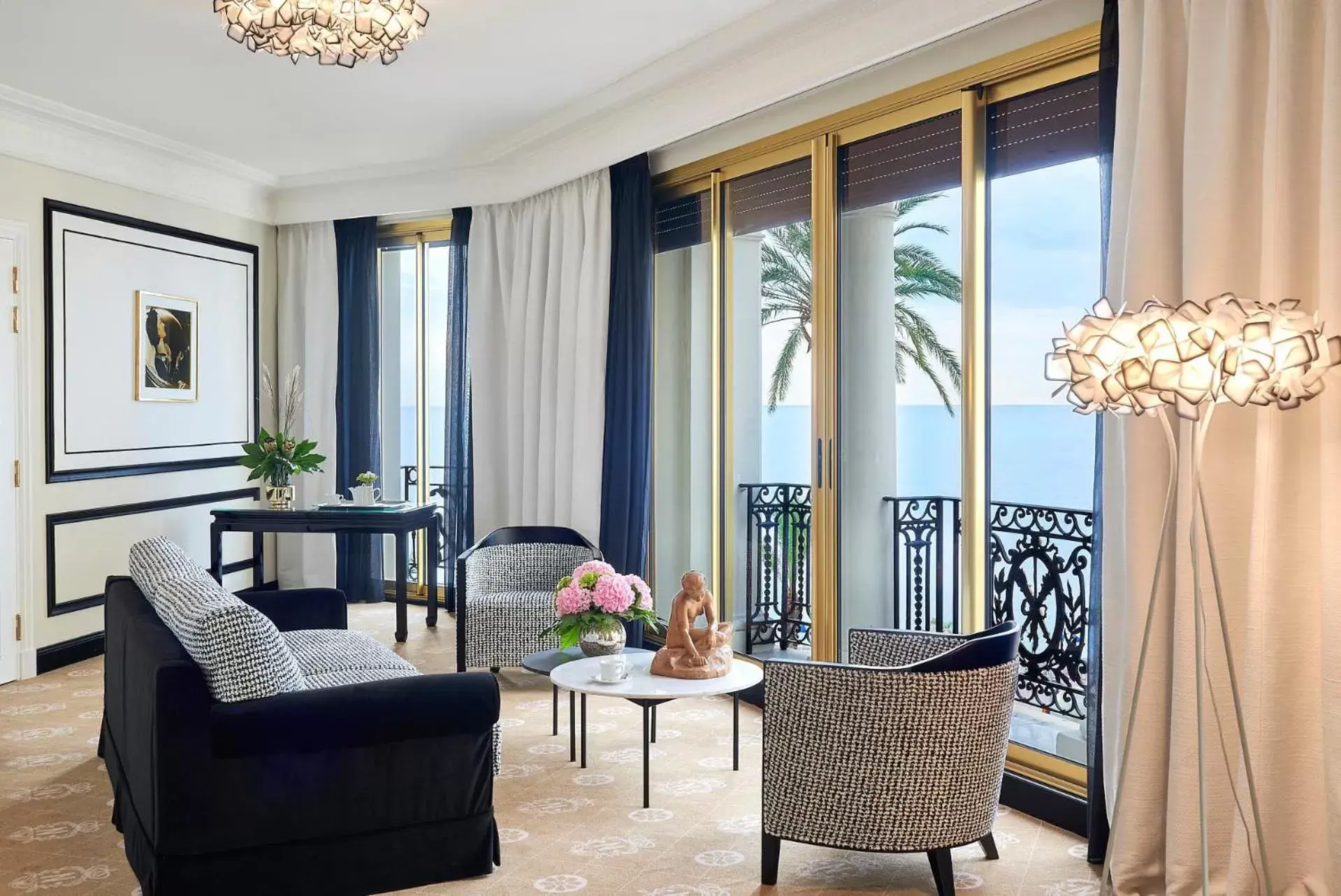 Living room, Seating Area in Hotel Le Negresco