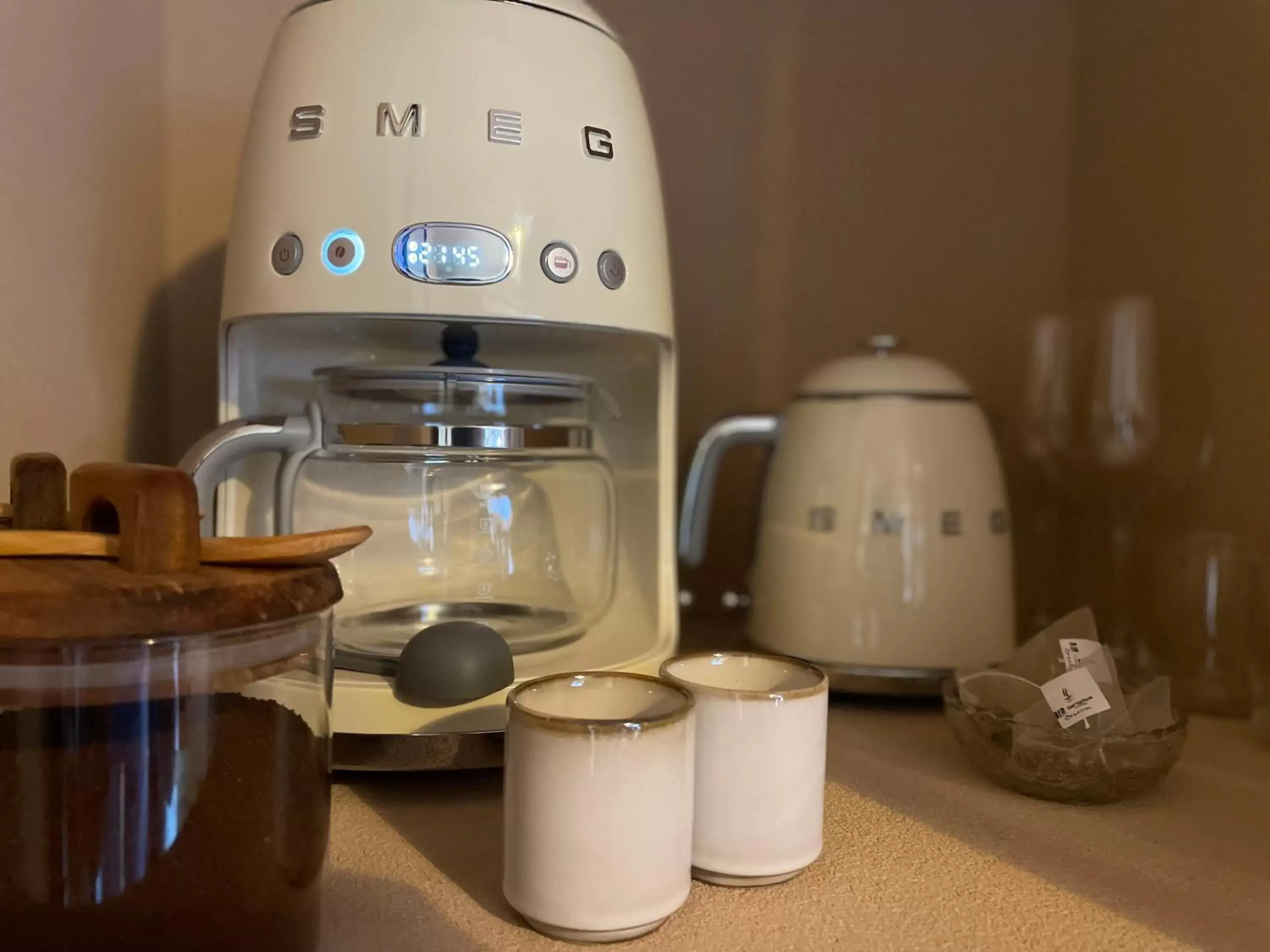 Coffee/tea facilities in NHôme Country Living