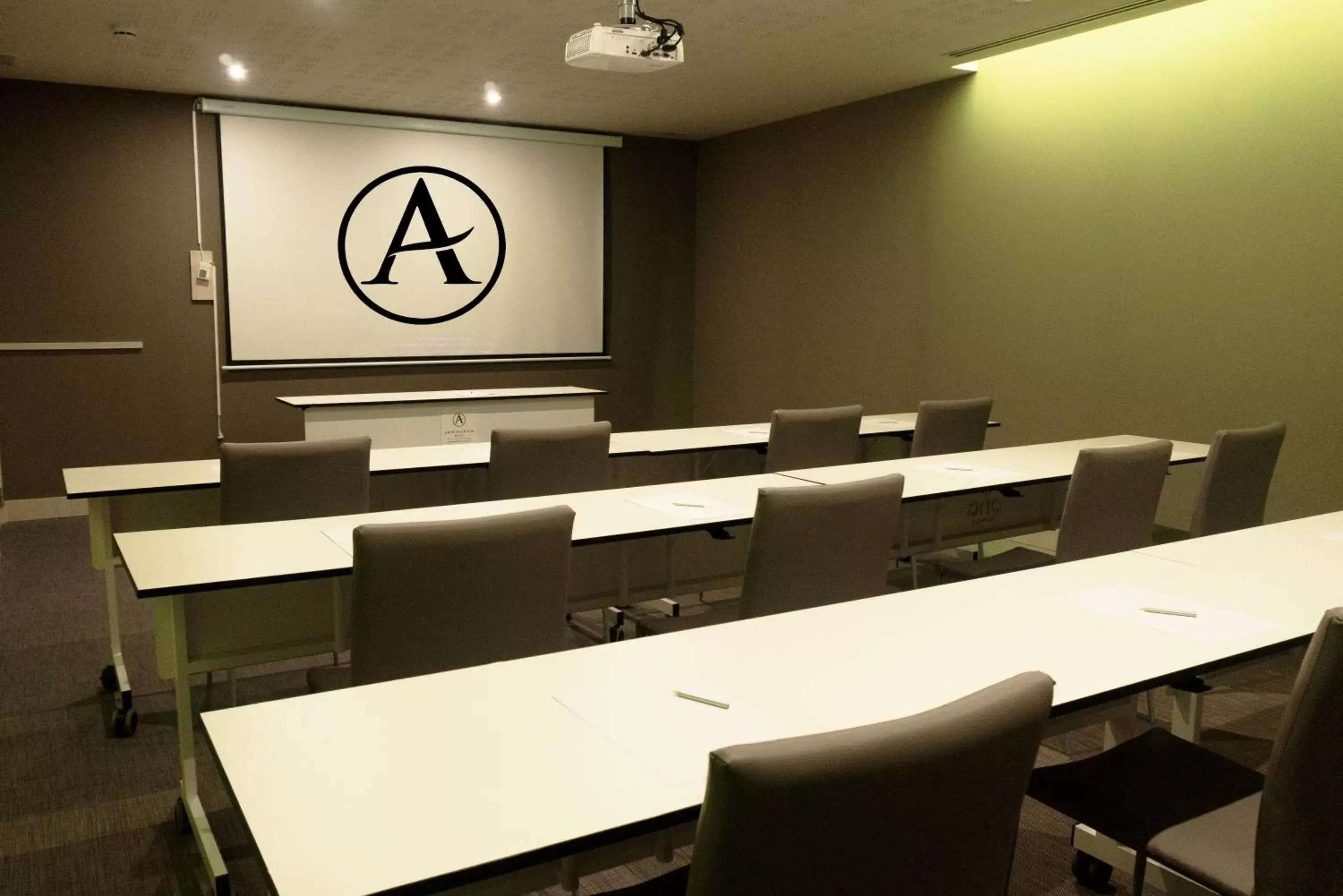 Meeting/conference room in Arya Stadium Hotel