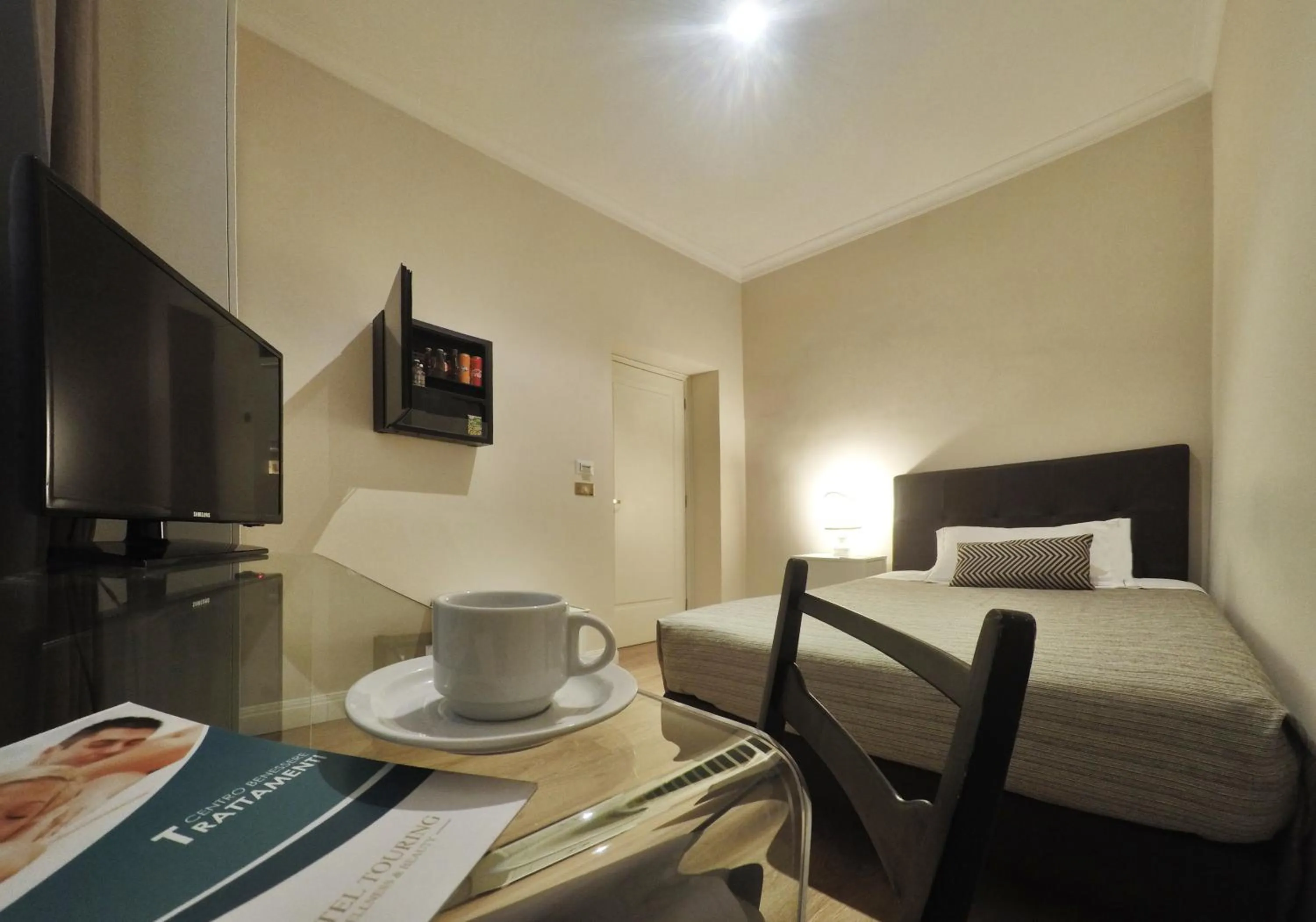 Photo of the whole room, Bed in Hotel Touring Wellness & Beauty