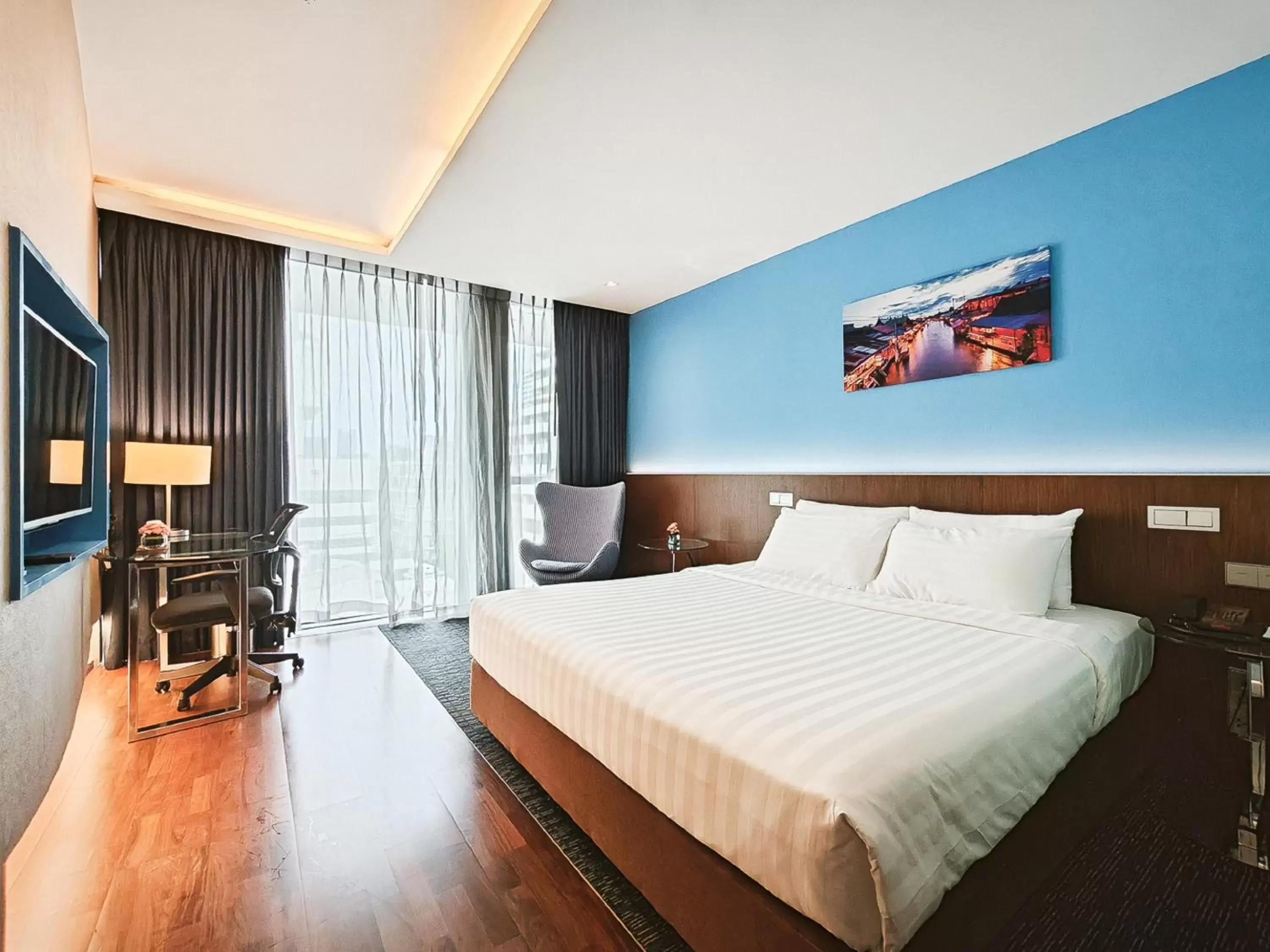 Bed in Galleria Sukhumvit 10 Bangkok by Compass Hospitality