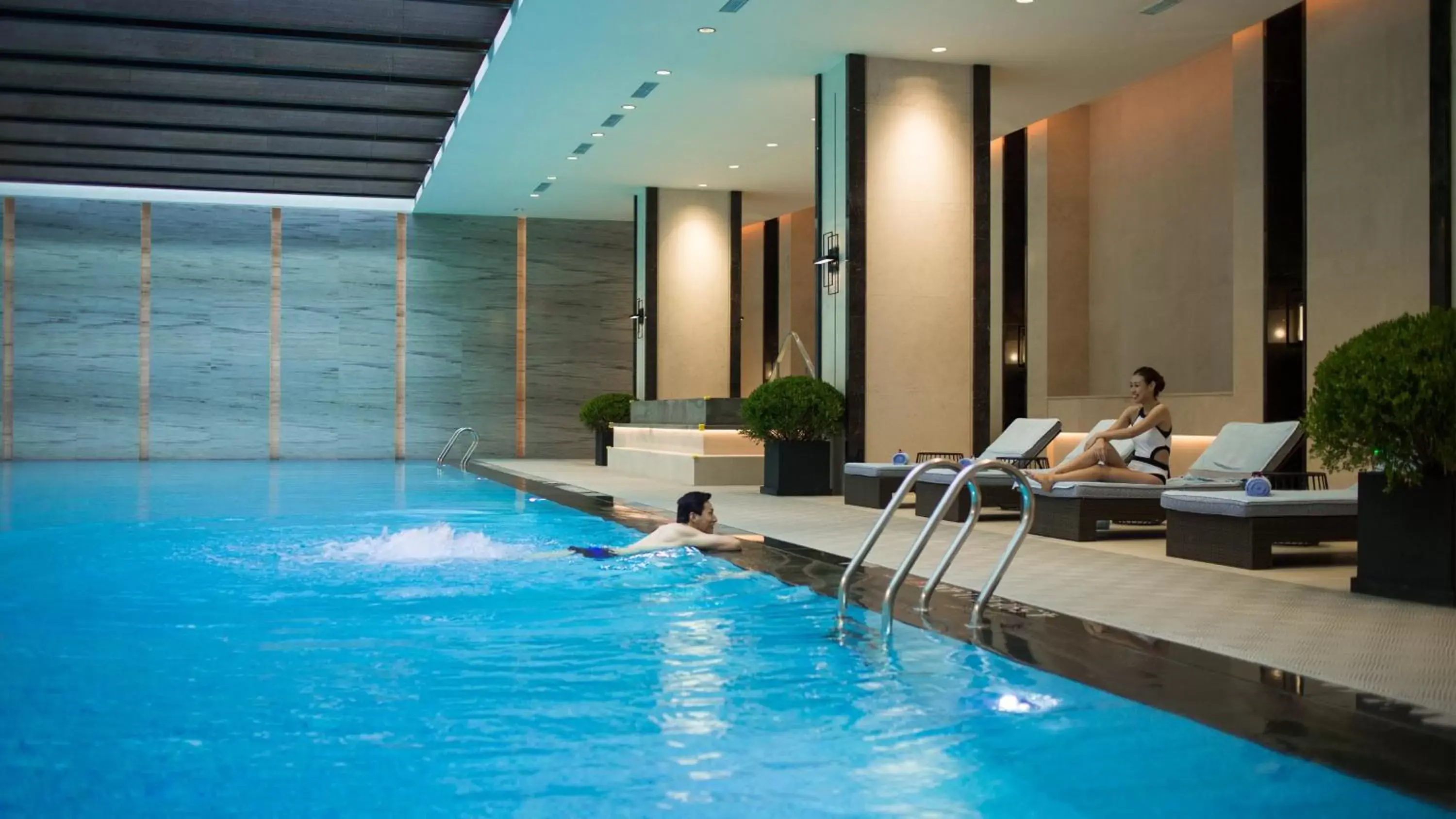Swimming pool in InterContinental Shanghai Hongqiao NECC by IHG Swimming pool in InterContinental Shanghai Hongqiao NECC by IHG