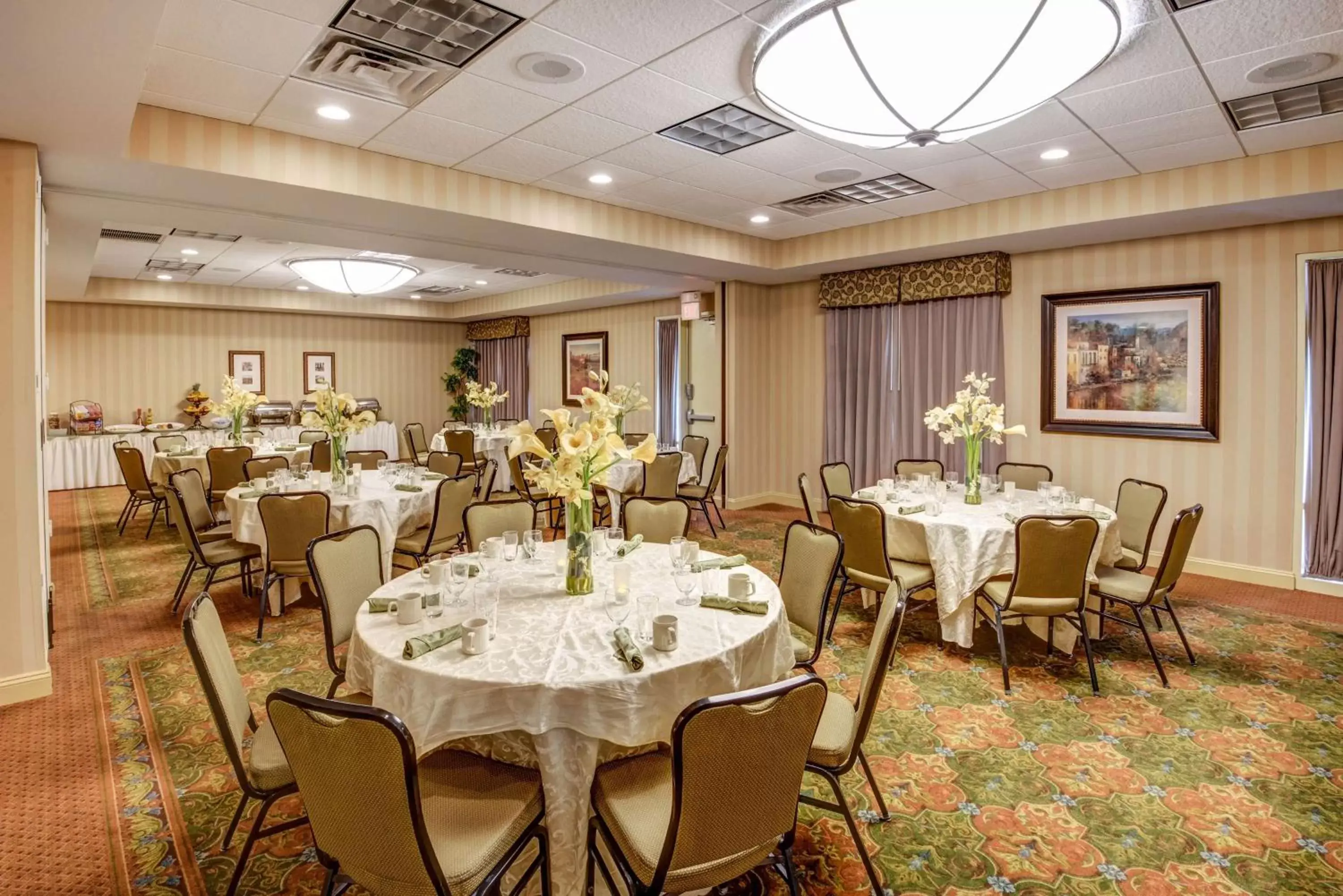 Meeting/conference room, Restaurant/Places to Eat in Hilton Garden Inn Lakewood