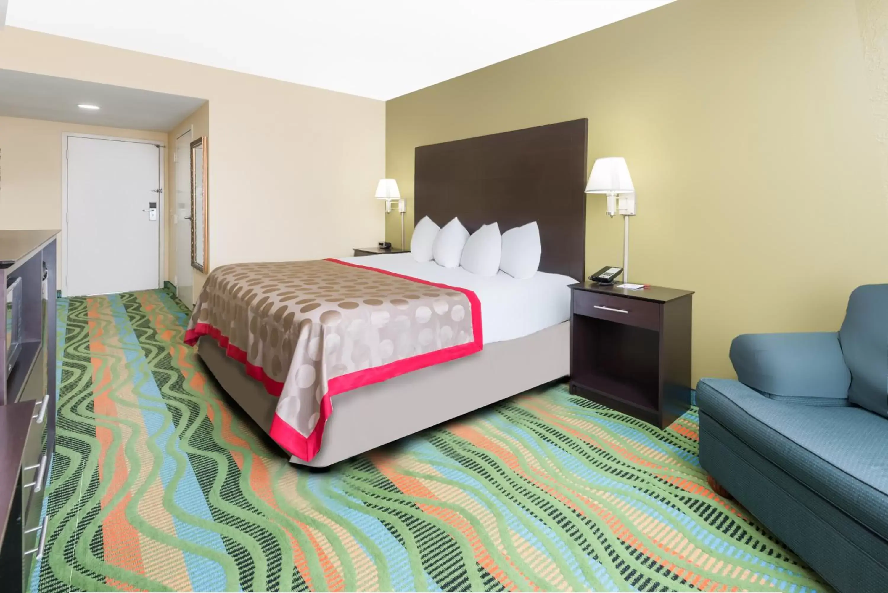 Bedroom, Bed in Ramada by Wyndham Vandalia