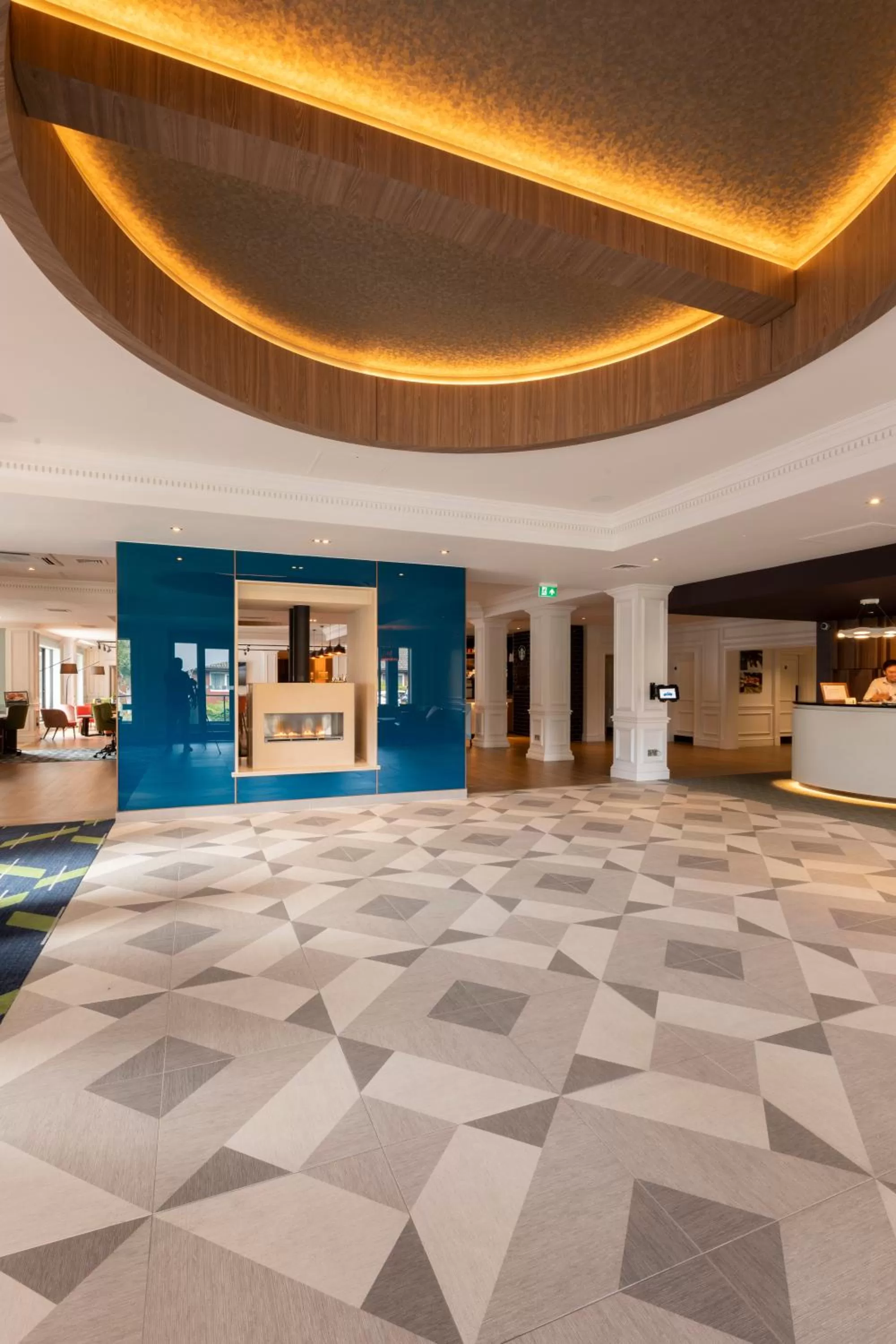 Lobby or reception in Holiday Inn Guildford by IHG
