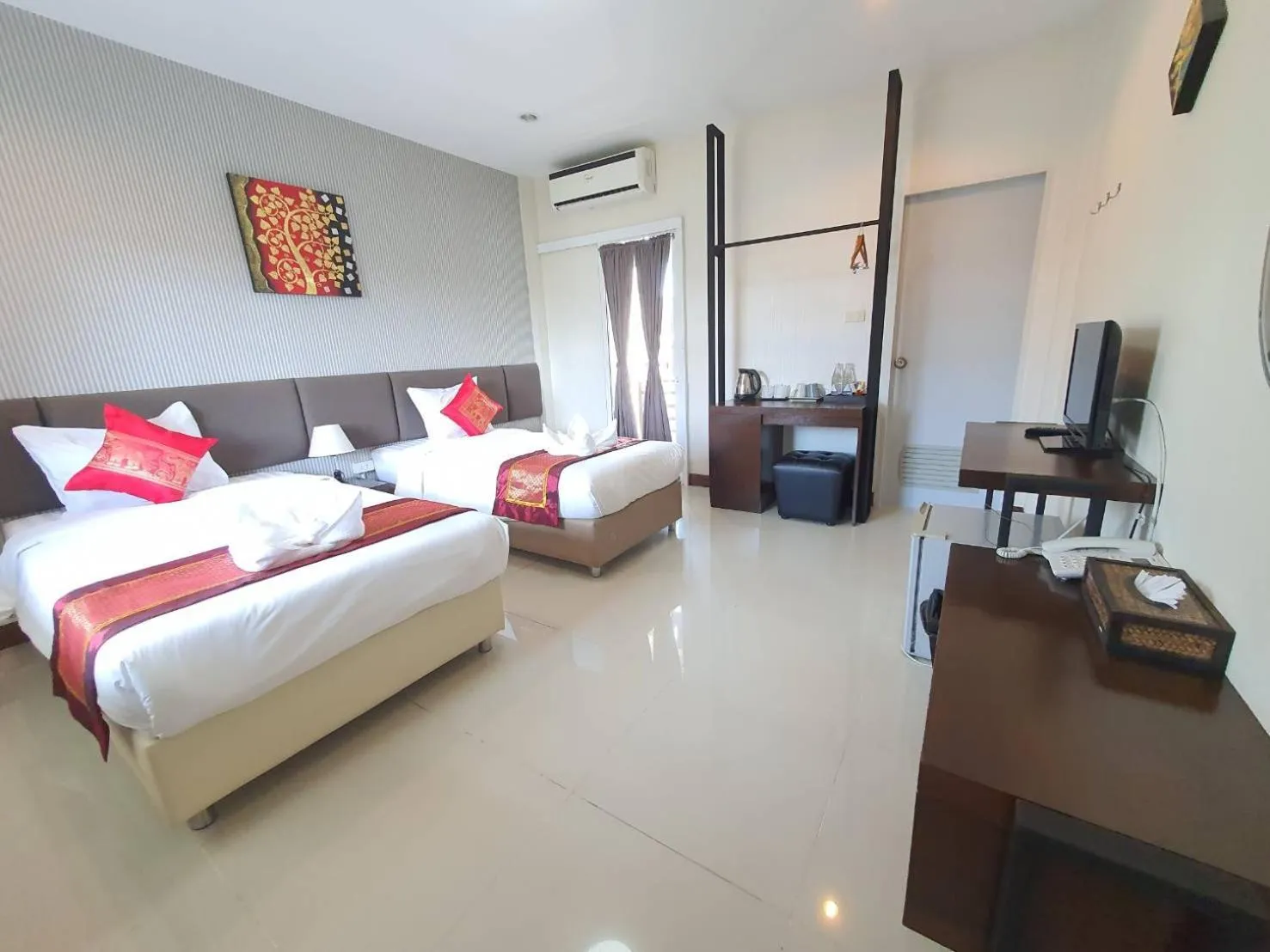 Bed in Chiang Mai Waroros Boutique Hotel