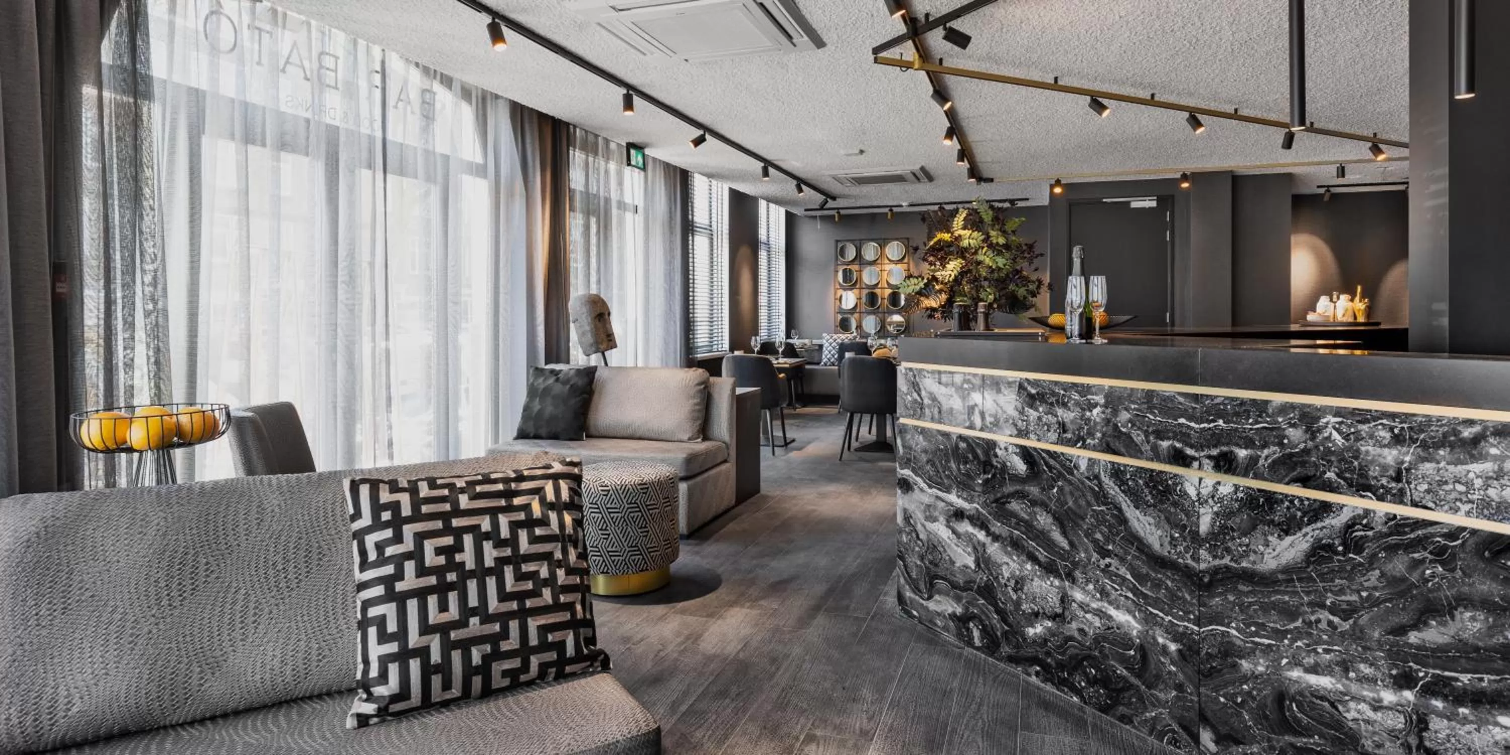 Lobby or reception in Le Marin Hotel Rotterdam City - Handwritten Collection