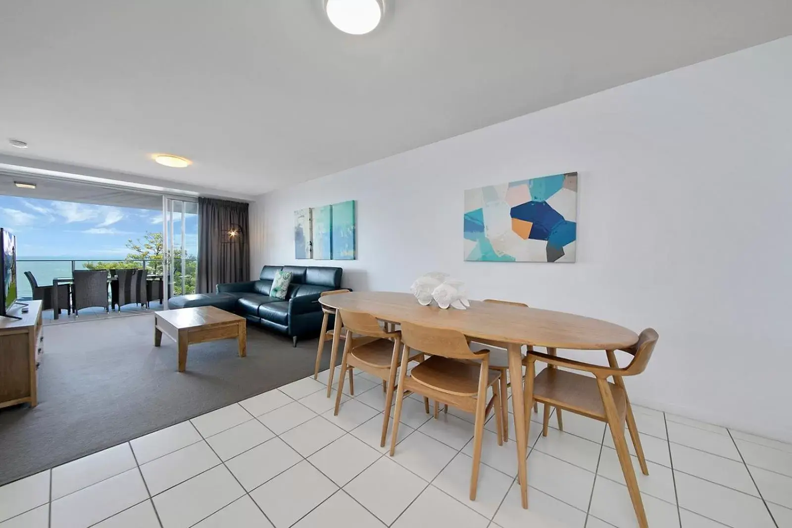 Dining Area in Echelon Apartments Yeppoon