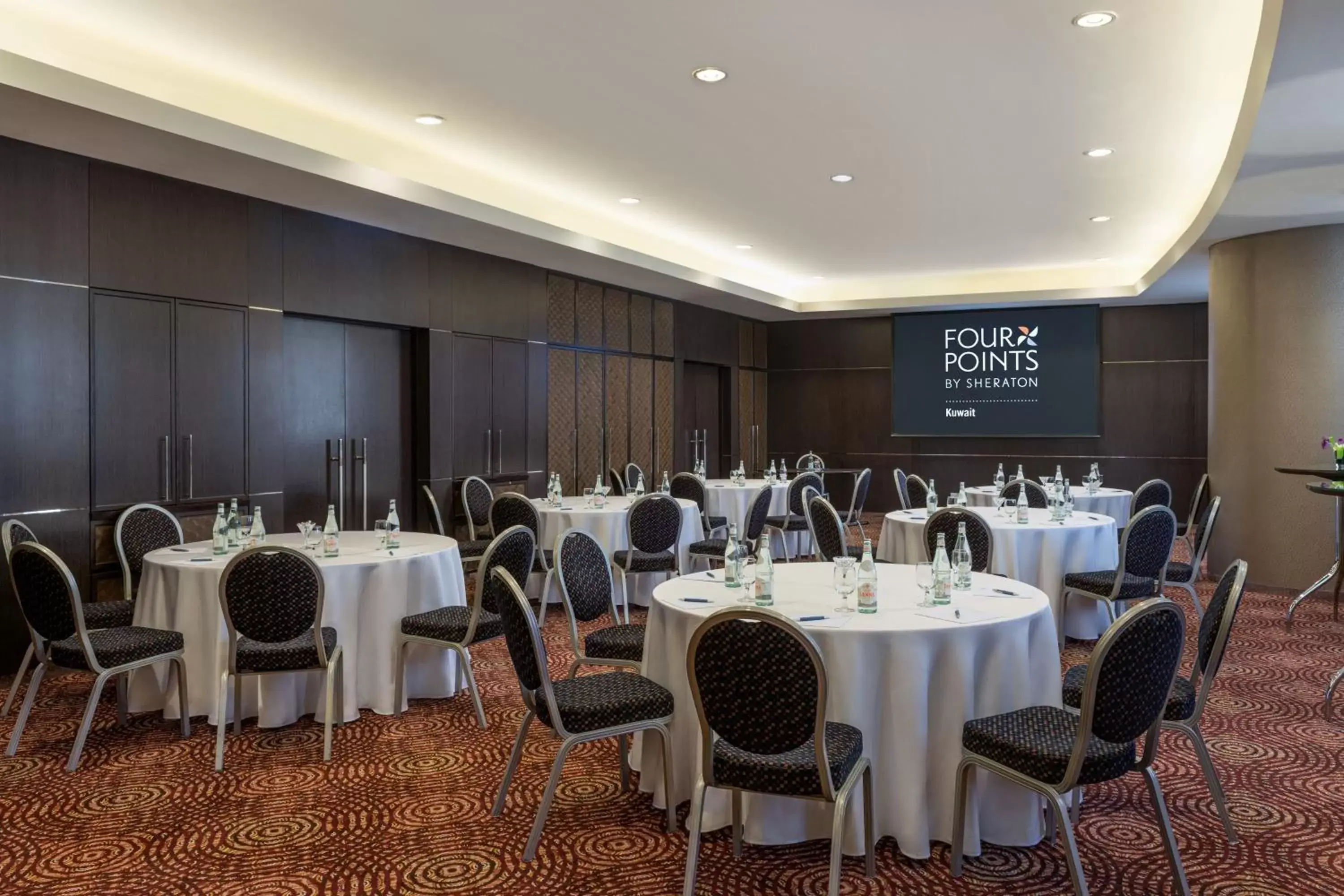 Meeting/conference room in Four Points By Sheraton Kuwait