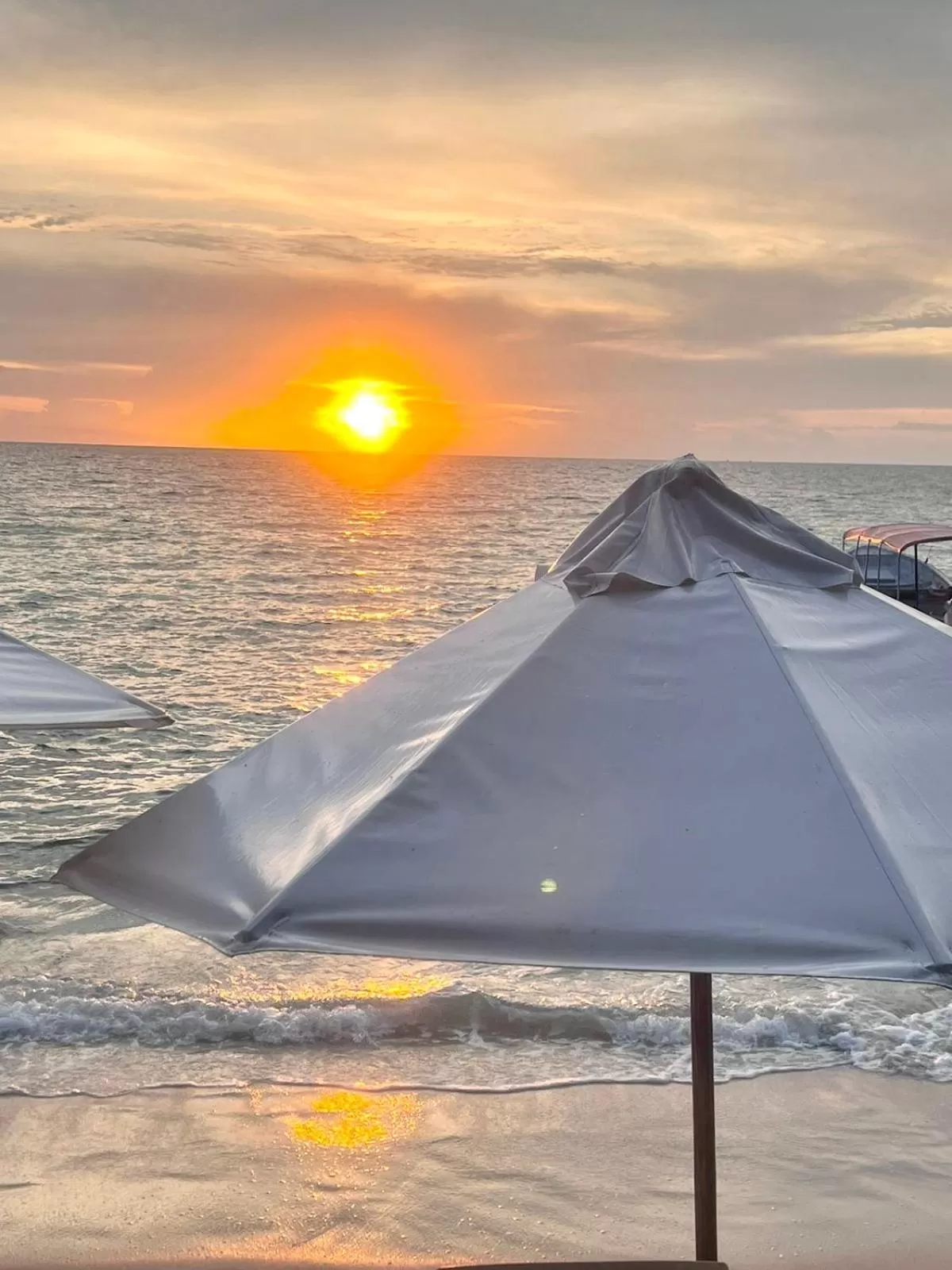 Sunrise/Sunset in Hotel Baru Express