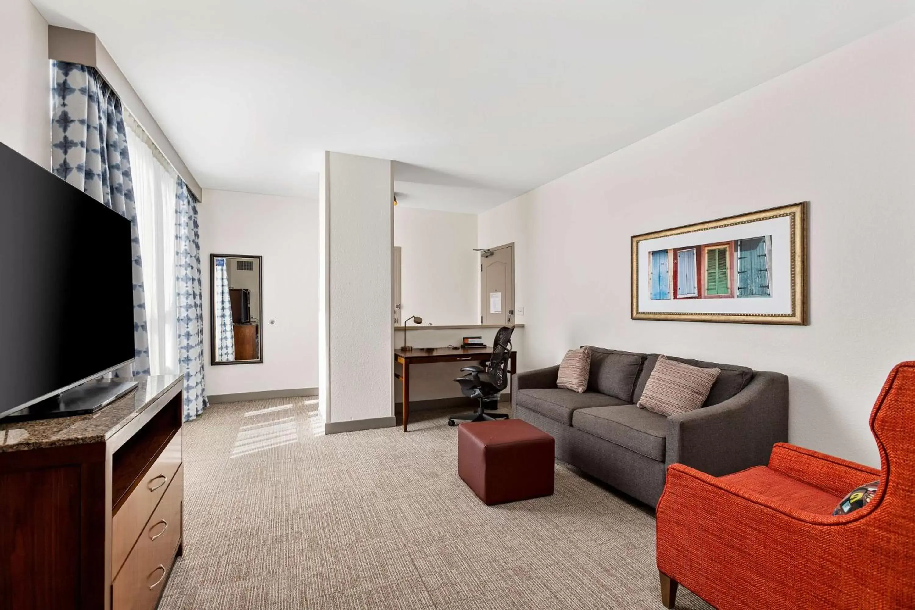 Bedroom, Seating Area in Hilton Garden Inn New Orleans French Quarter/CBD