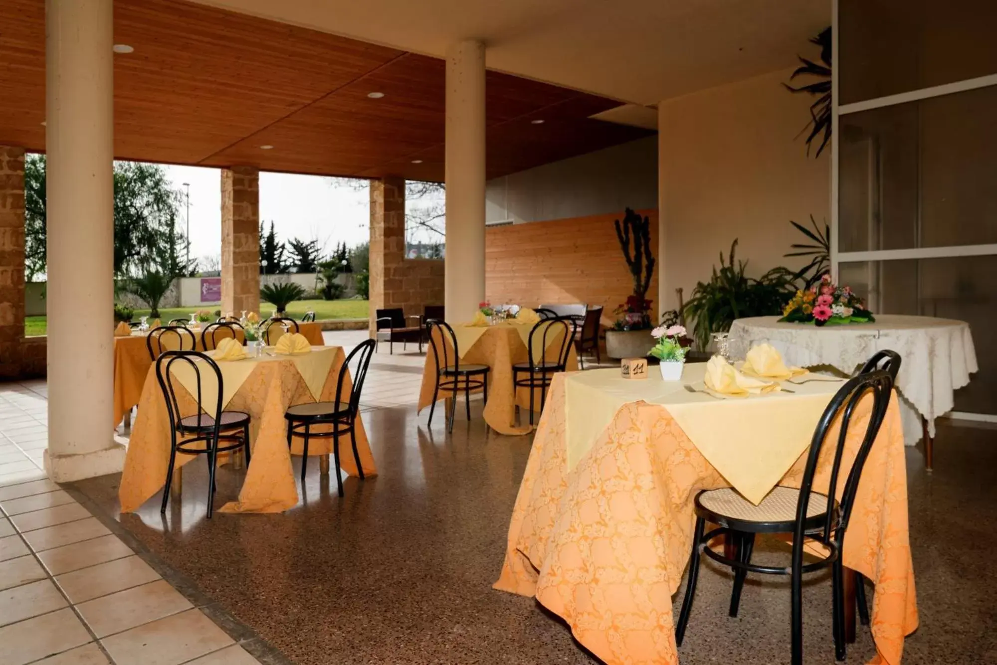 Restaurant/Places to Eat in Hotel Salento