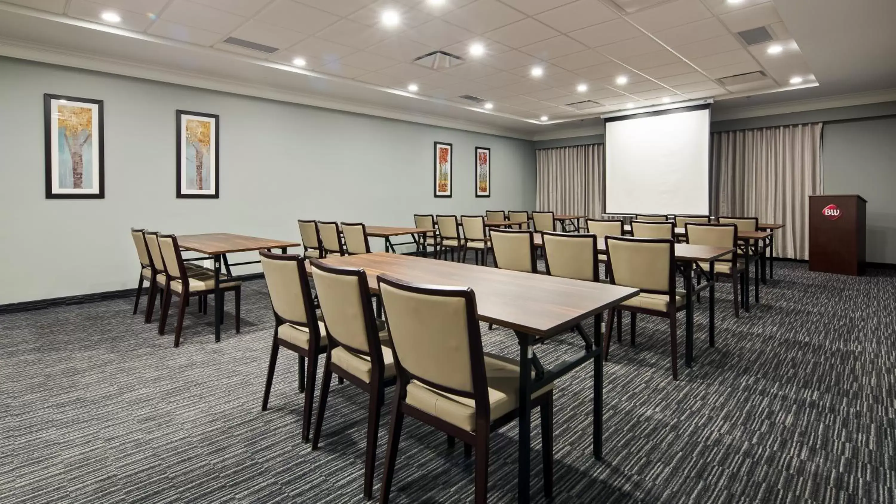 Meeting/conference room in Best Western Plus Merritt Hotel