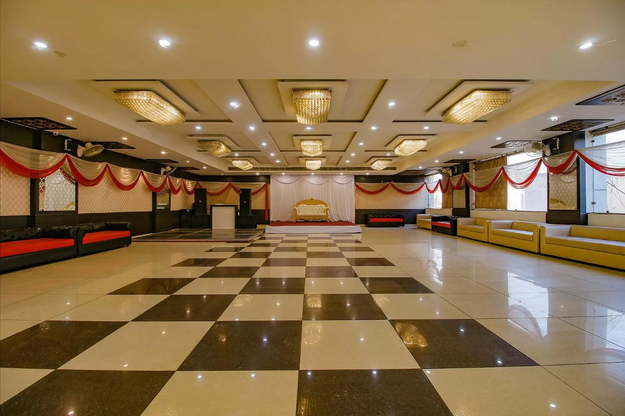 Banquet/Function facilities, Banquet Facilities in FabHotel 4G