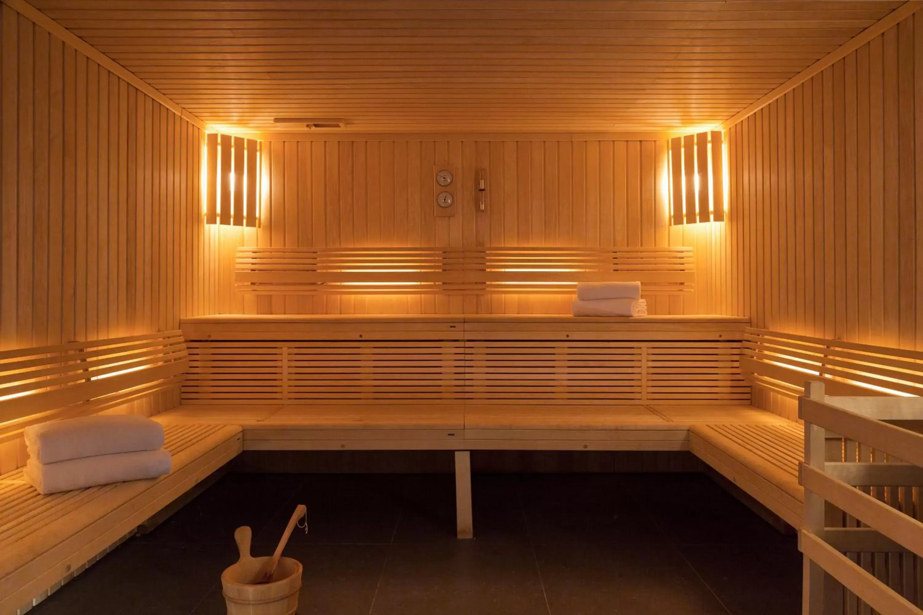 Sauna in Heliopic Hotel & Spa