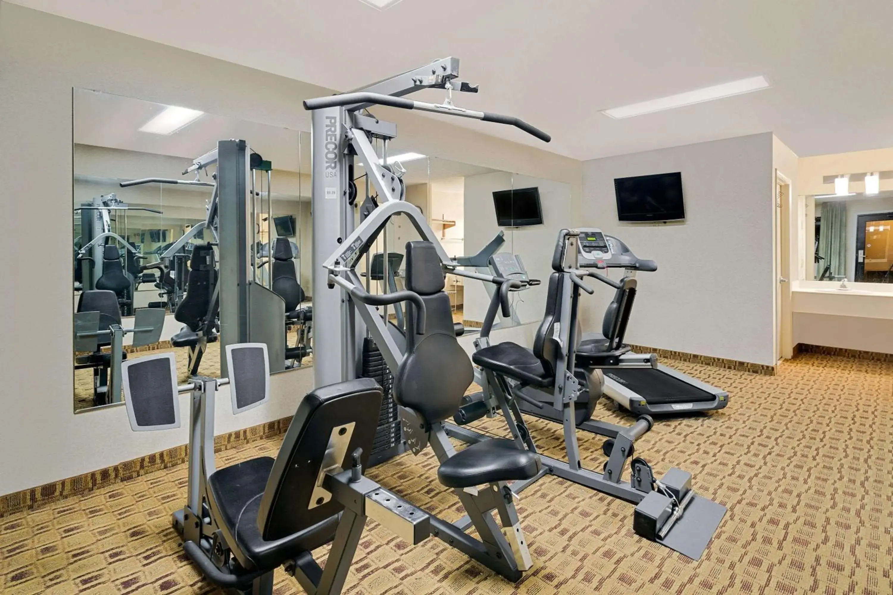 Fitness centre/facilities, Fitness Center/Facilities in Super 8 by Wyndham Hermitage Nashville