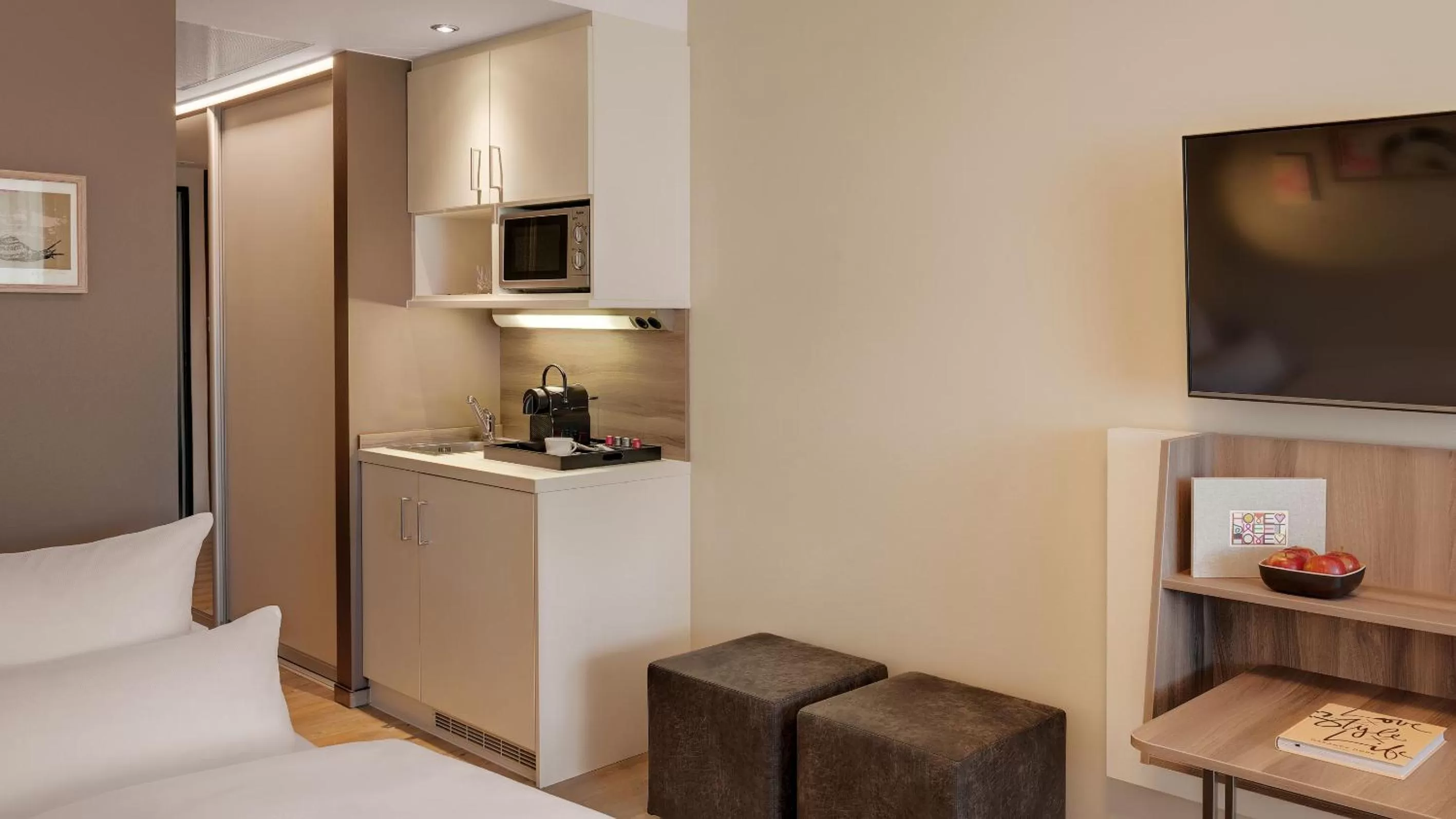 TV and multimedia in Hotel Stadt Lörrach