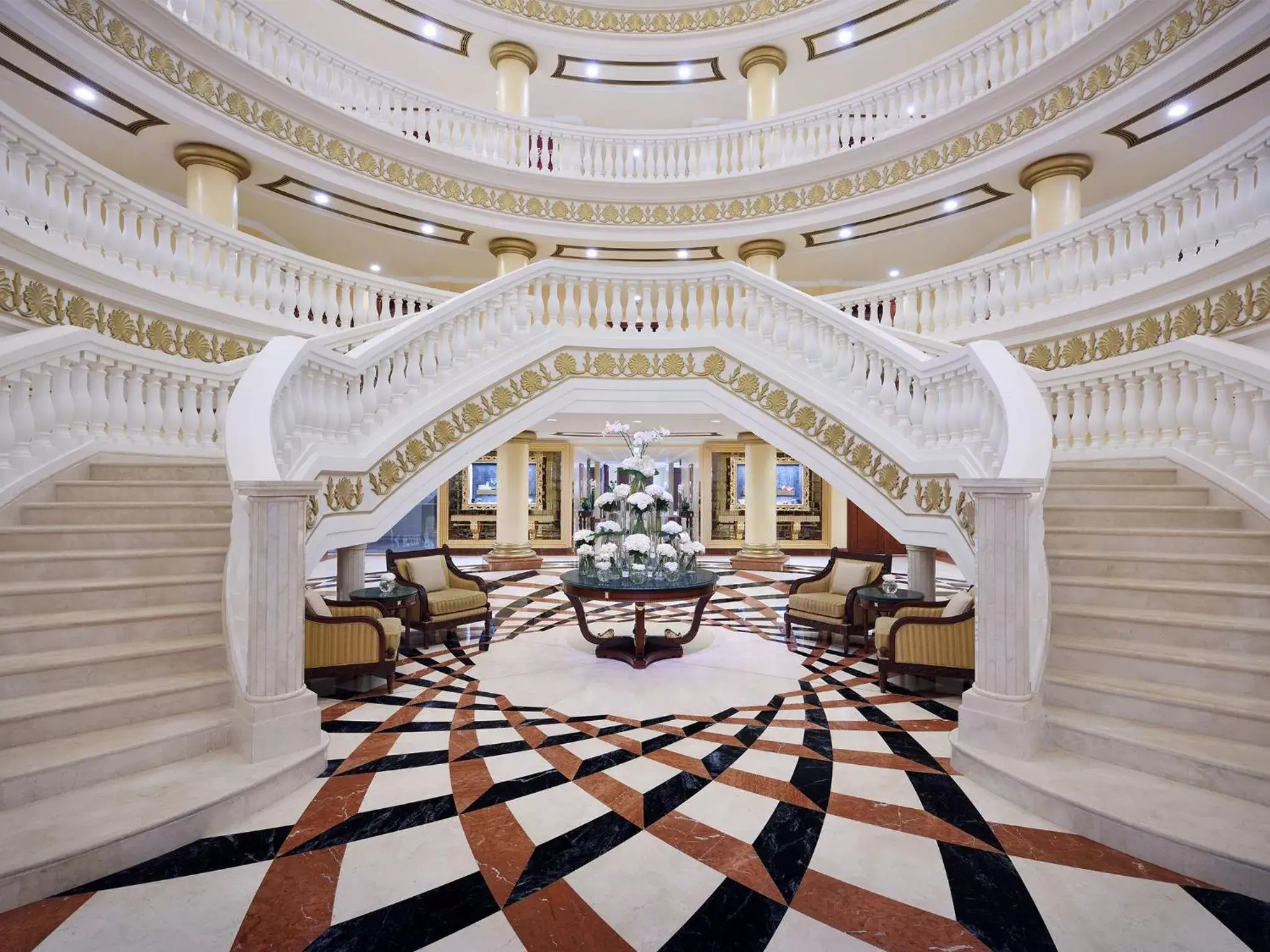 Lobby or reception, Lounge/Bar in Kempinski Hotel & Residences Palm Jumeirah