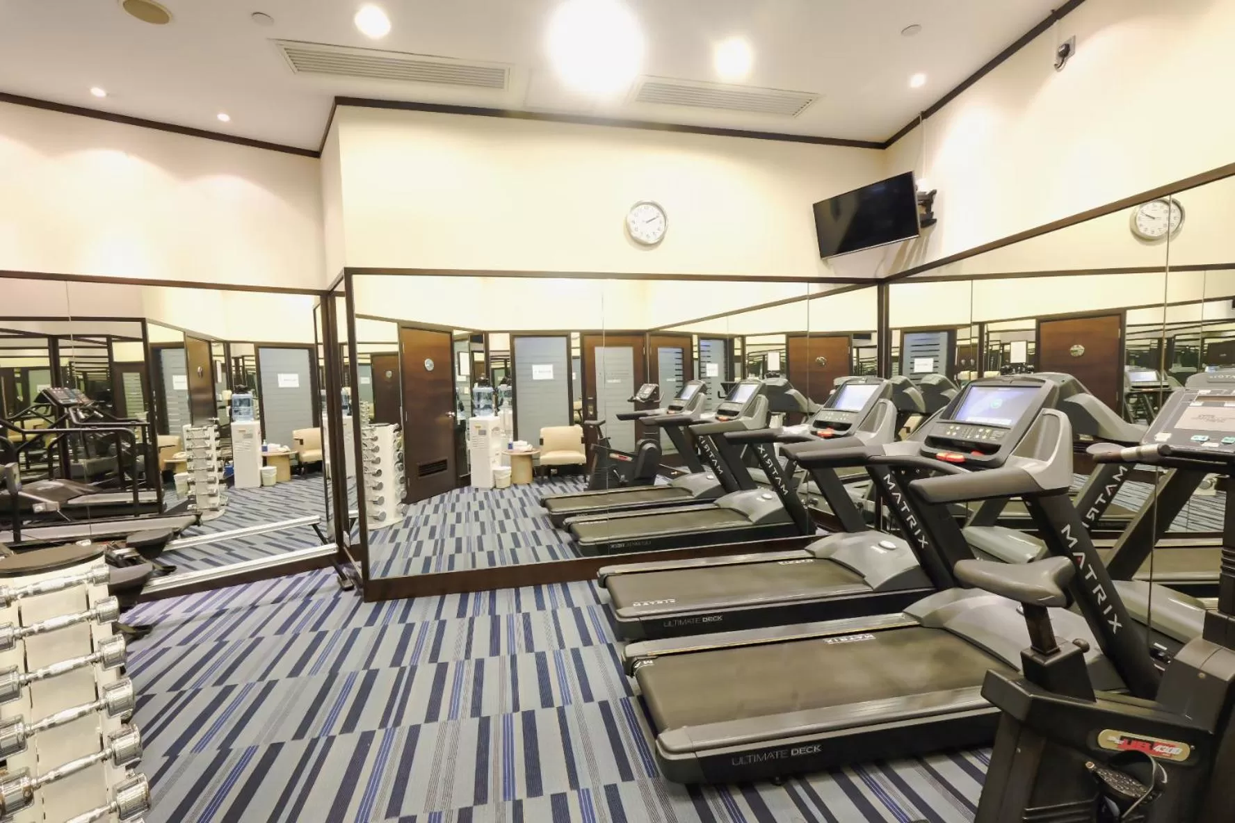 Fitness centre/facilities in South Pacific Hotel