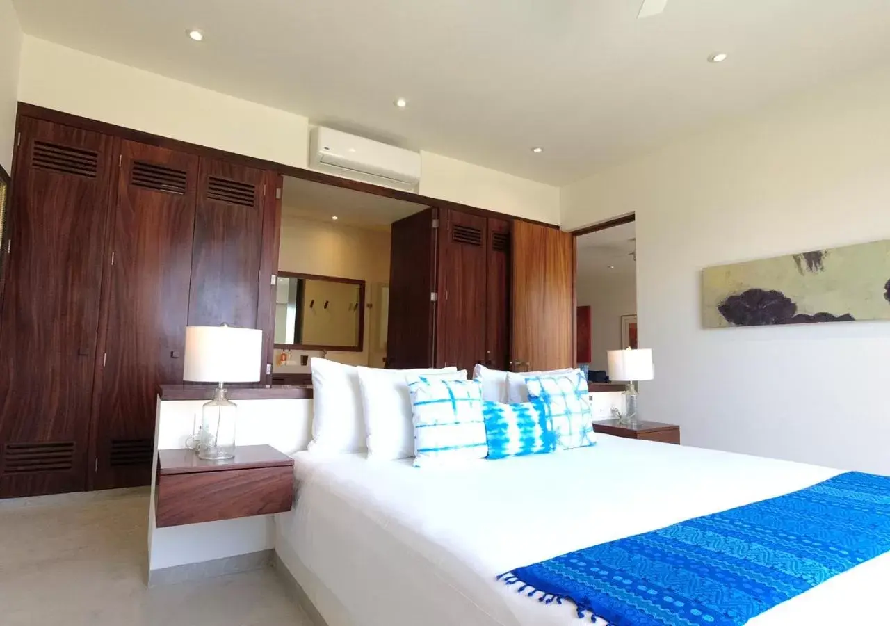 Bed in Marea Beachfront Villas