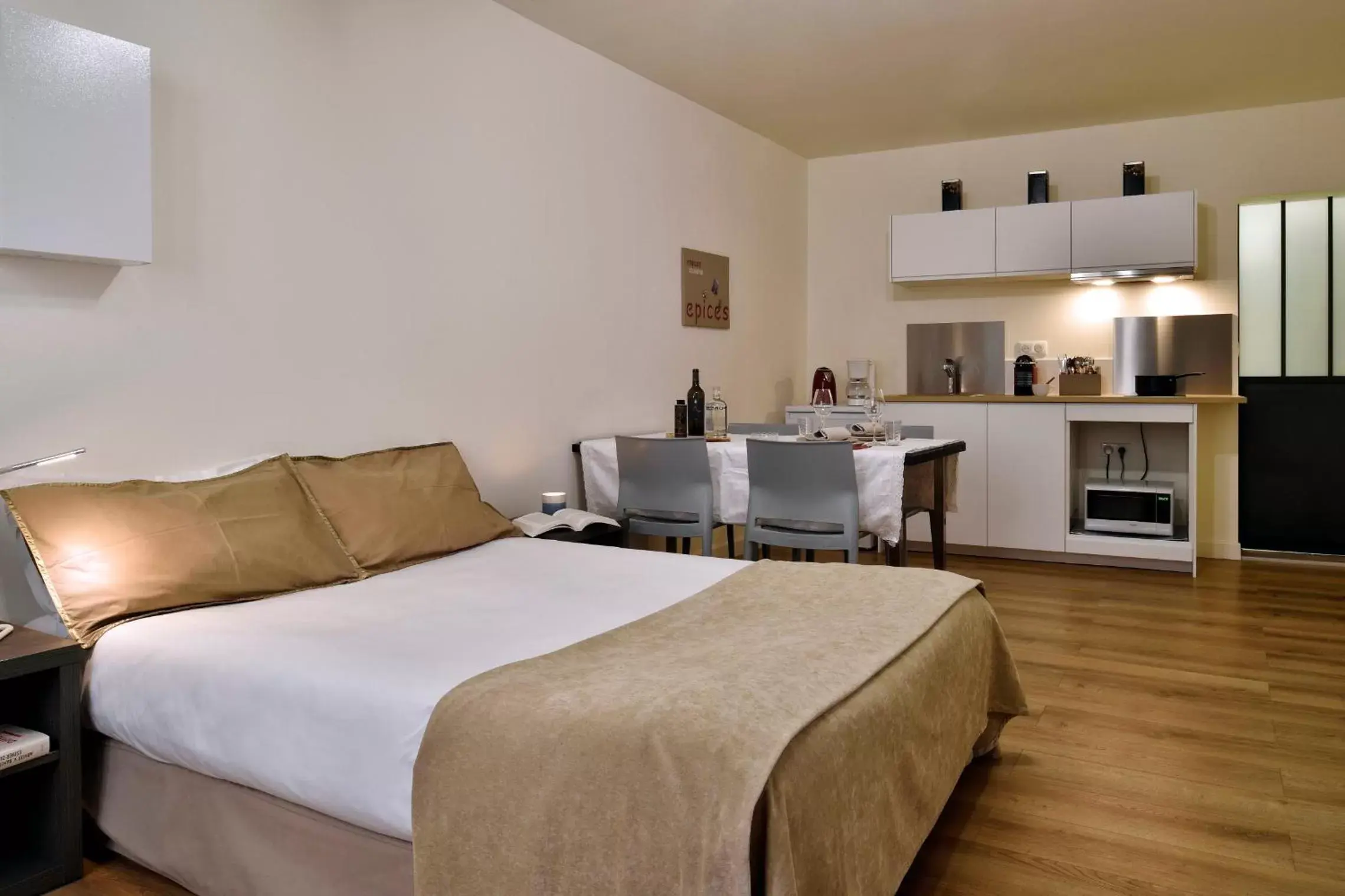 Bedroom, Bed in Hôtel Fesch & Spa