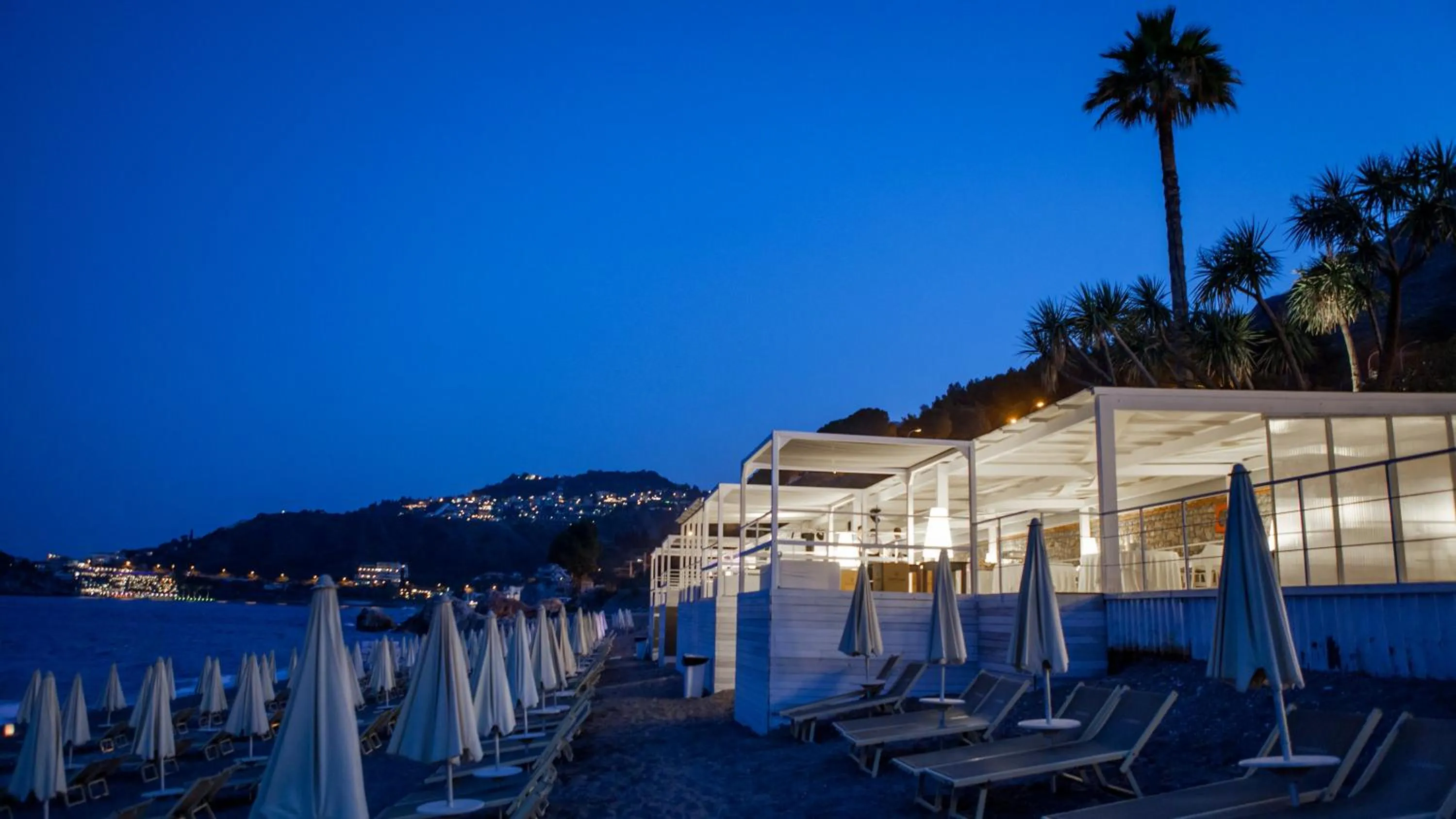 Beach in Hotel Caparena