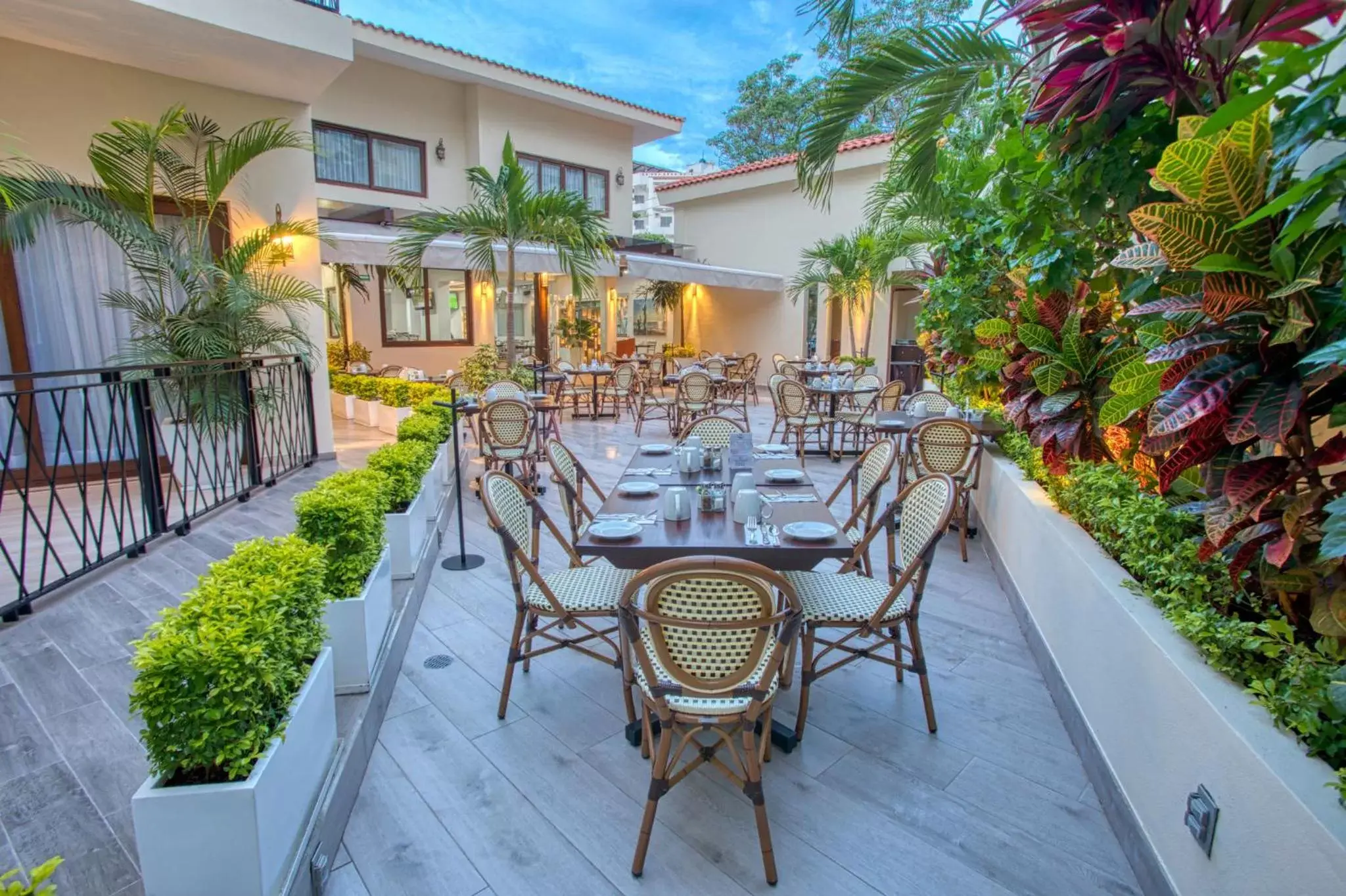 Dining area in Casa Nicole Boutique Hotel