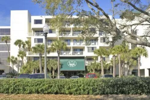 Facade/entrance in Bay Club of Sandestin