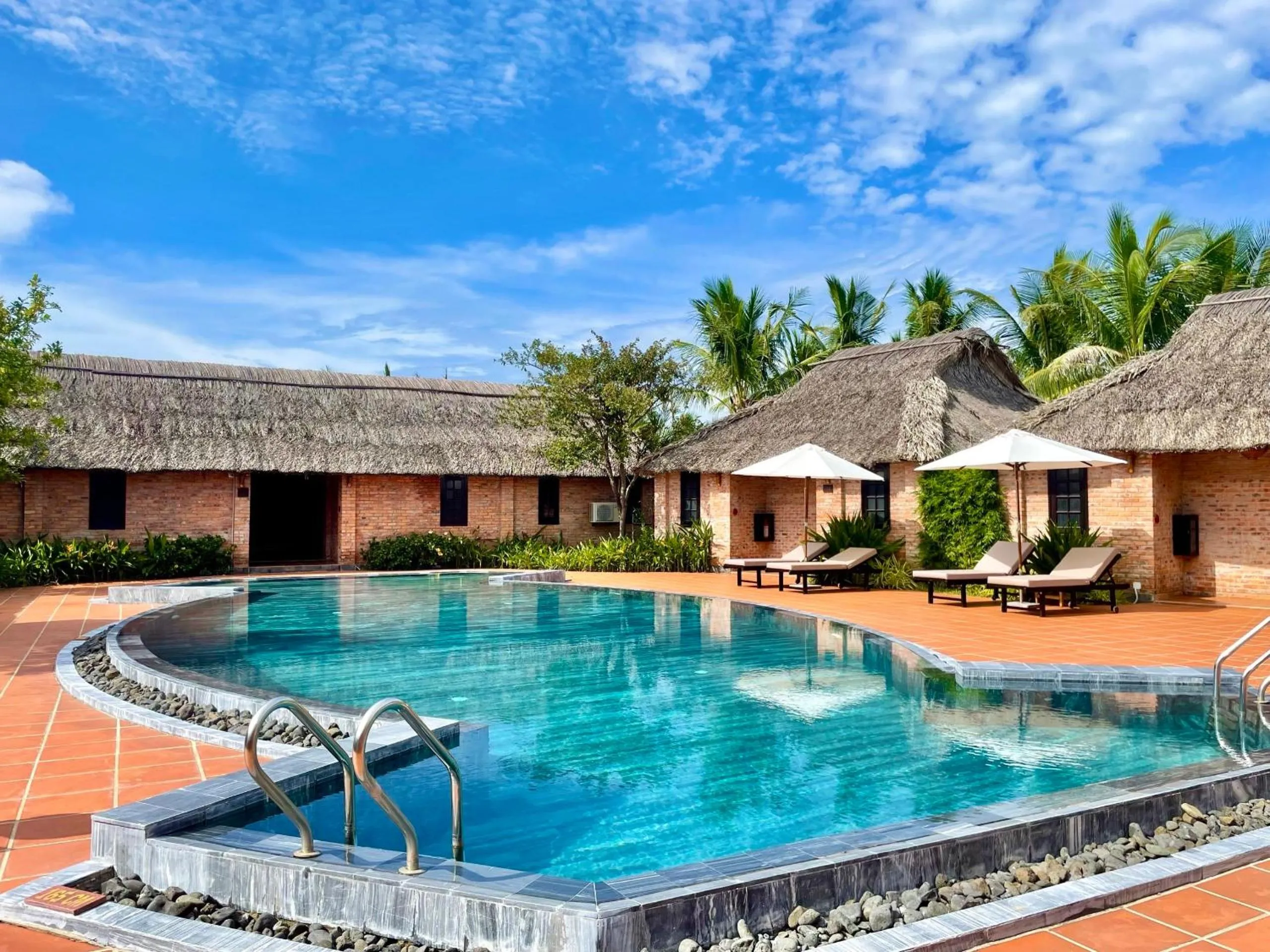 Swimming pool in ENSO Retreat Hoi An - Rediscovery & Serenity