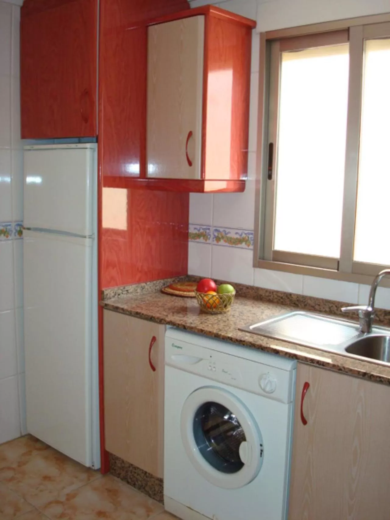 Kitchen or kitchenette in Apartamentos Turísticos Fresno