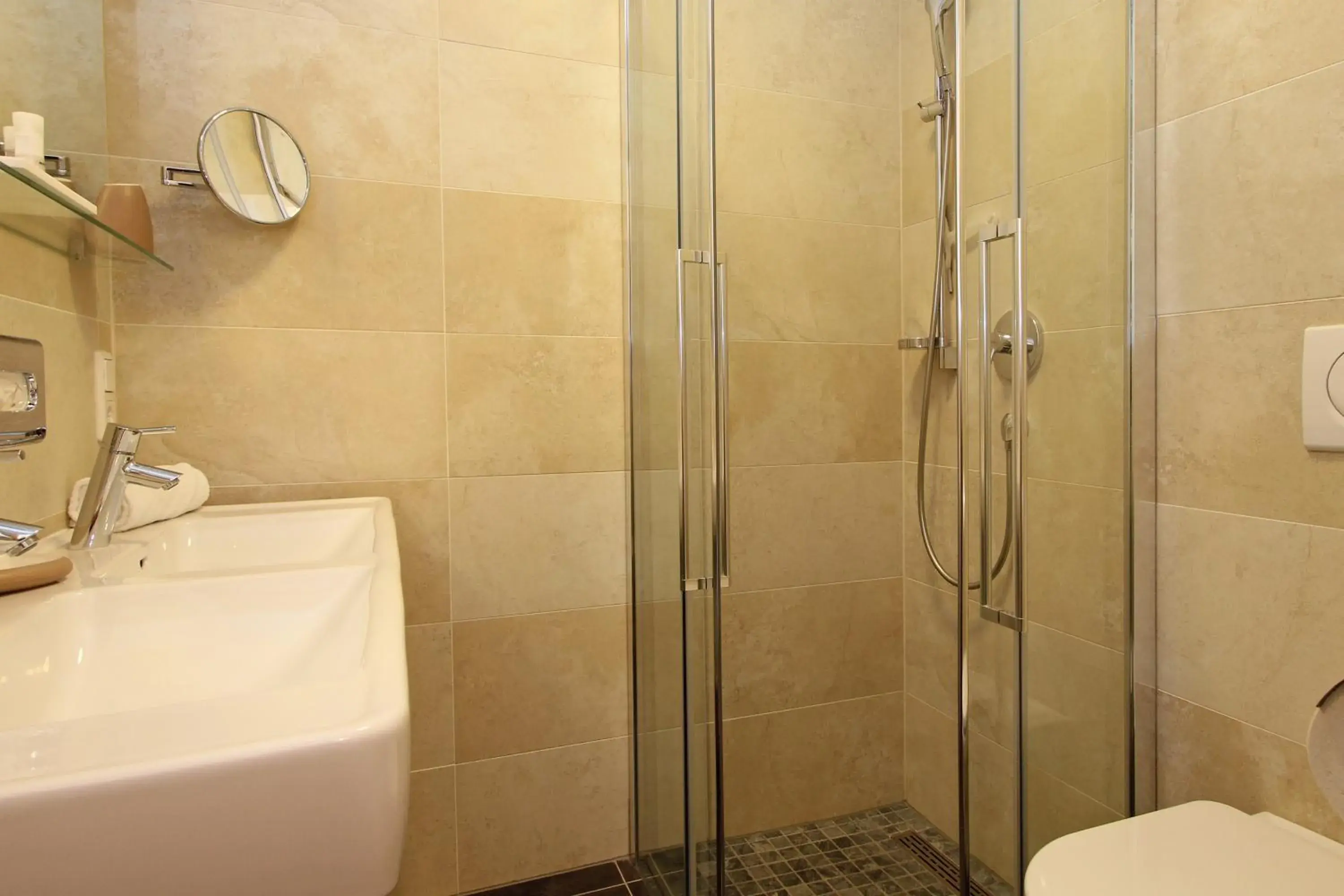 Bathroom in Avenida Mountain Resort by Alpin Rentals