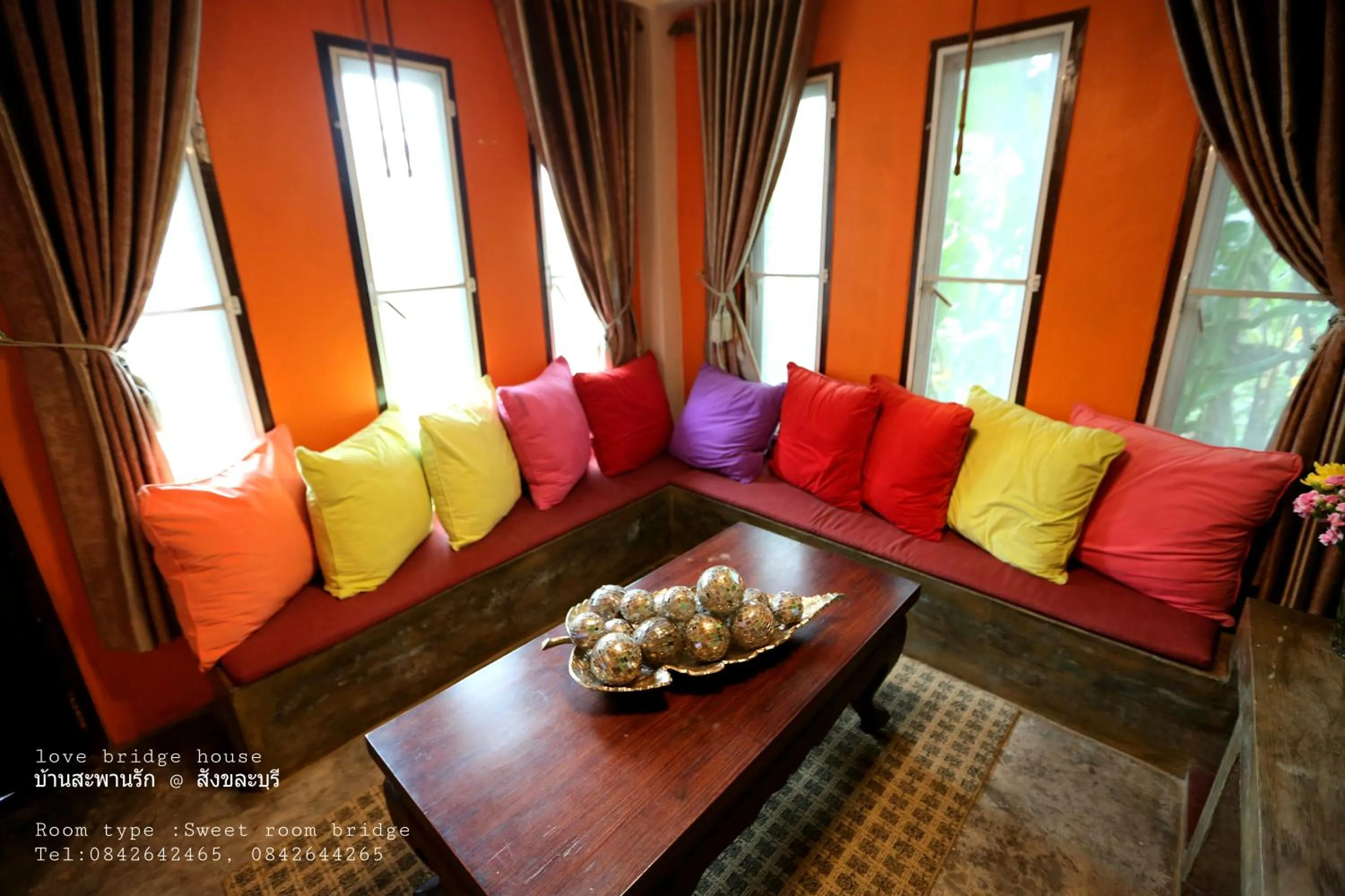 Love Bridge House บ้านสะพานรัก