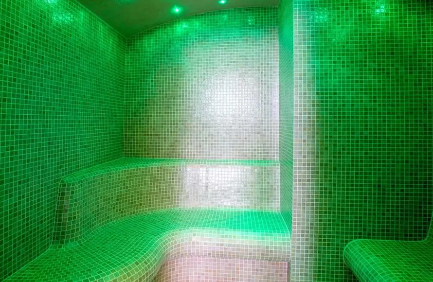 Solarium in Hotel SPA Akacjowy Dwór