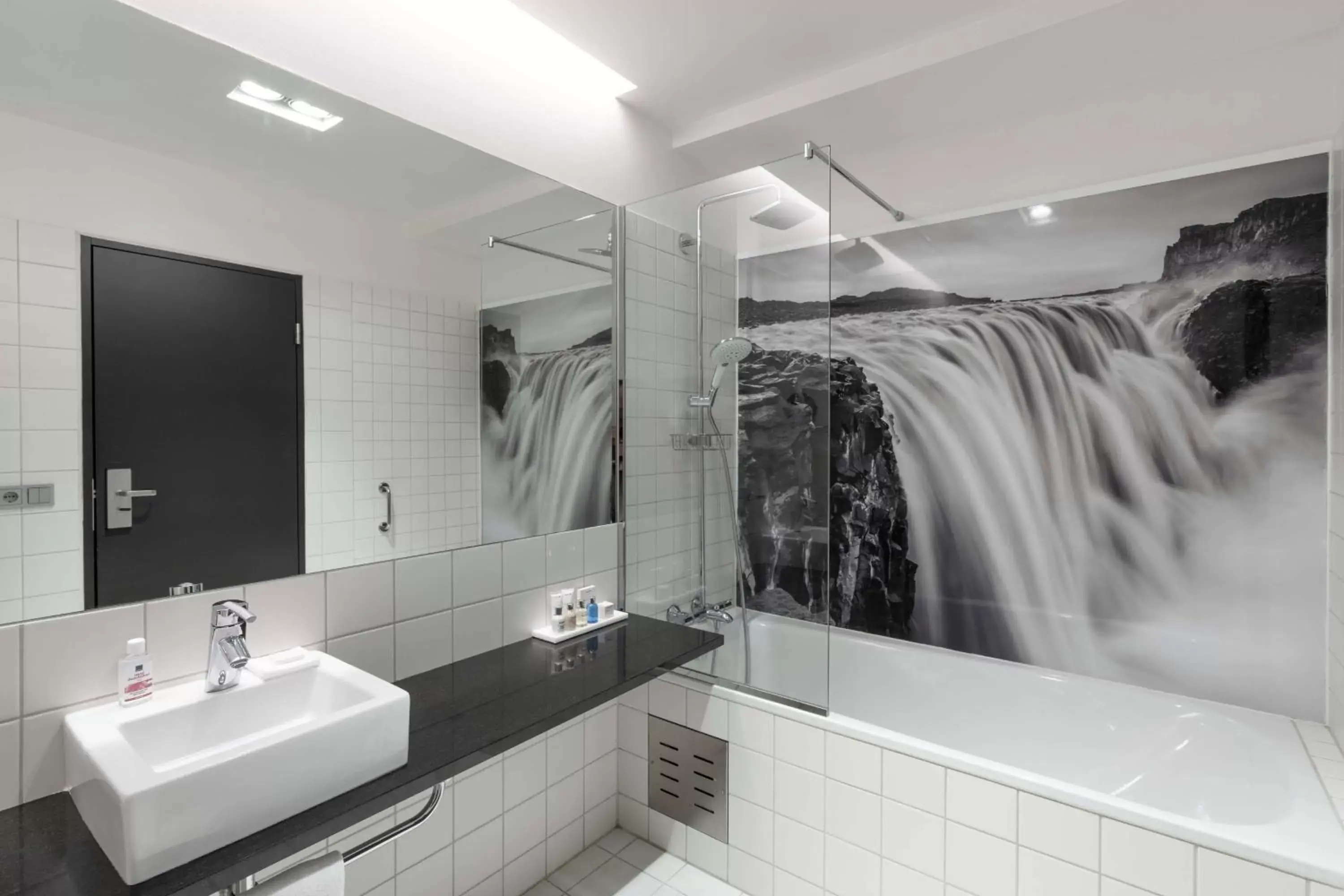 Bathroom in Radisson Blu 1919 Hotel, Reykjavík